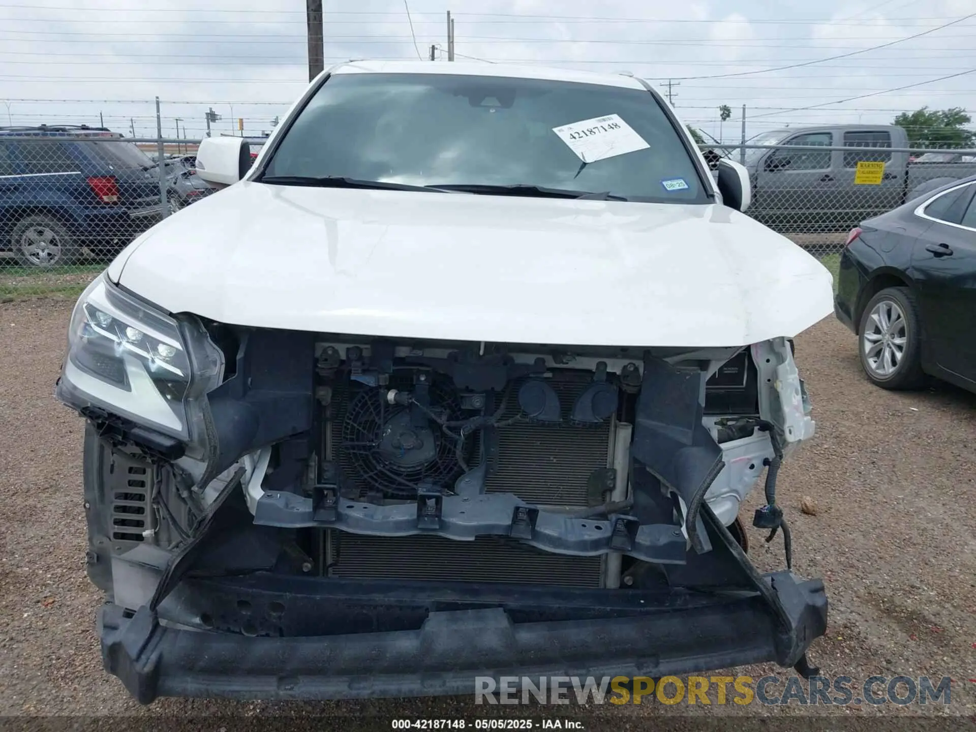 13 Photograph of a damaged car JTJAM7BX6L5266770 LEXUS GX 460 2020