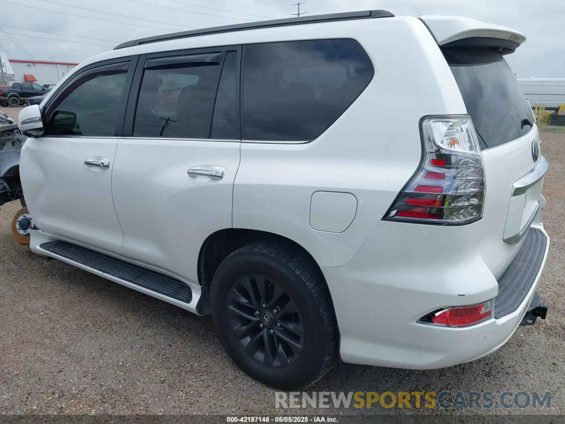 3 Photograph of a damaged car JTJAM7BX6L5266770 LEXUS GX 460 2020