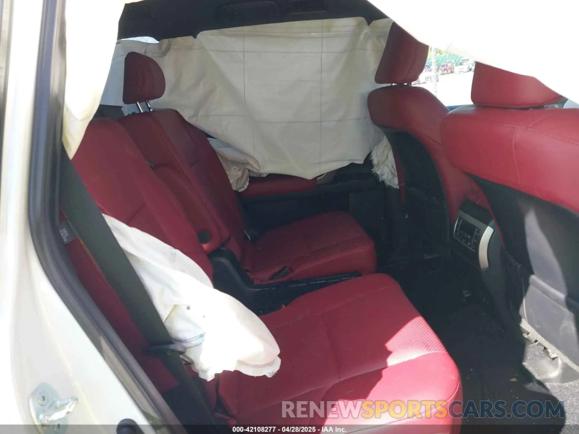 8 Photograph of a damaged car JTJGM7BX6L5259876 LEXUS GX 460 2020