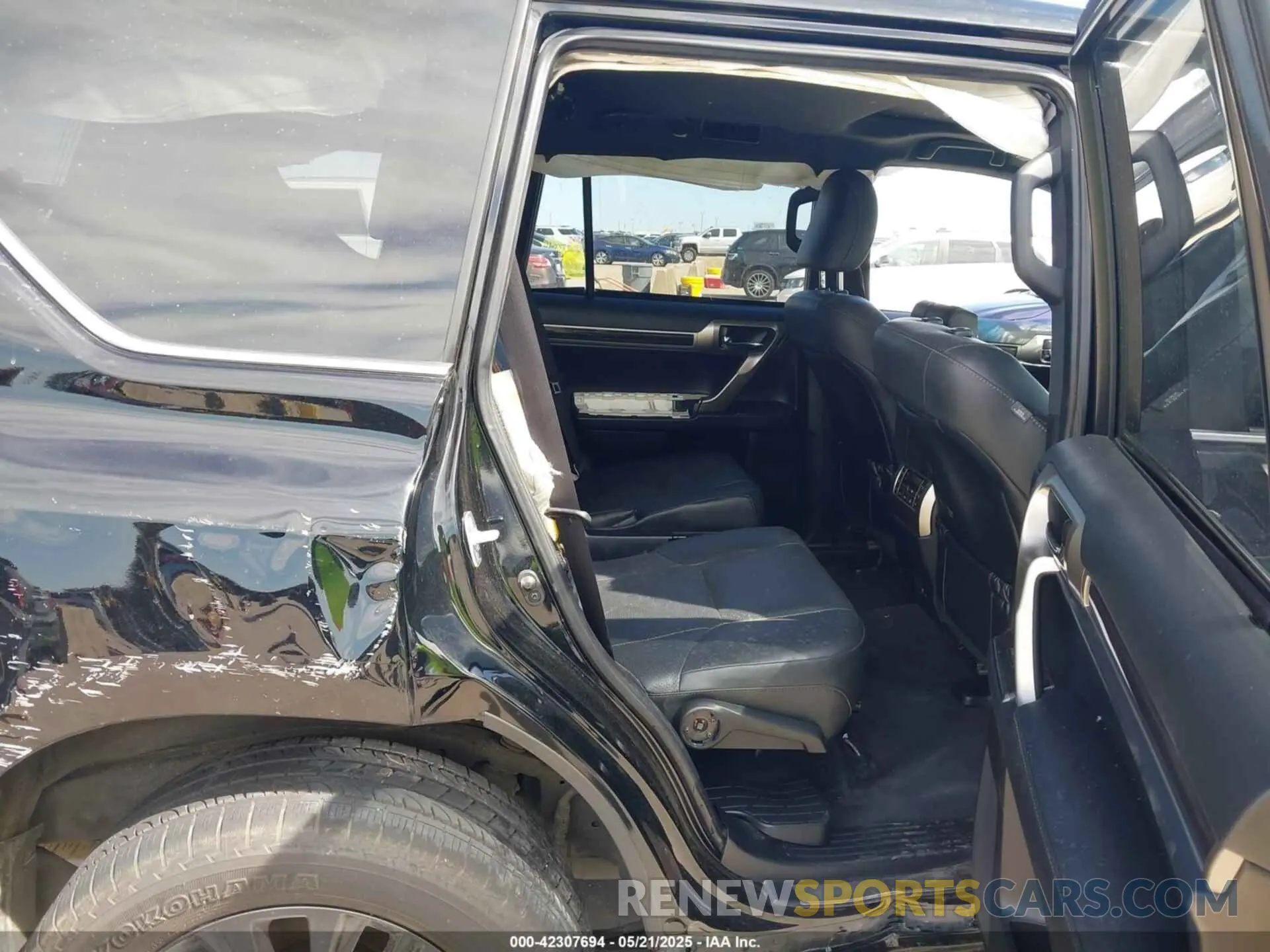 8 Photograph of a damaged car JTJGM7BX9L5263372 LEXUS GX 460 2020