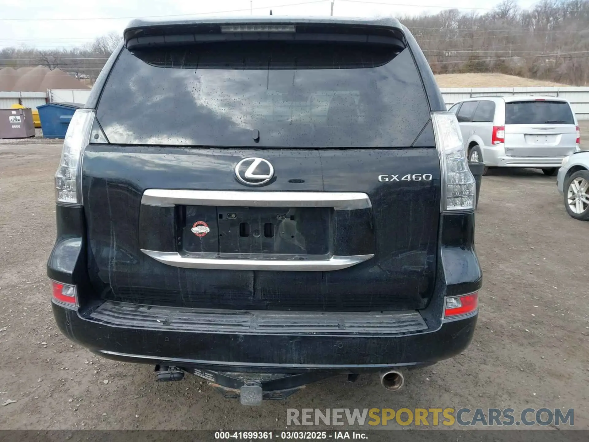 17 Photograph of a damaged car JTJAM7BX2M5301192 LEXUS GX 460 2021