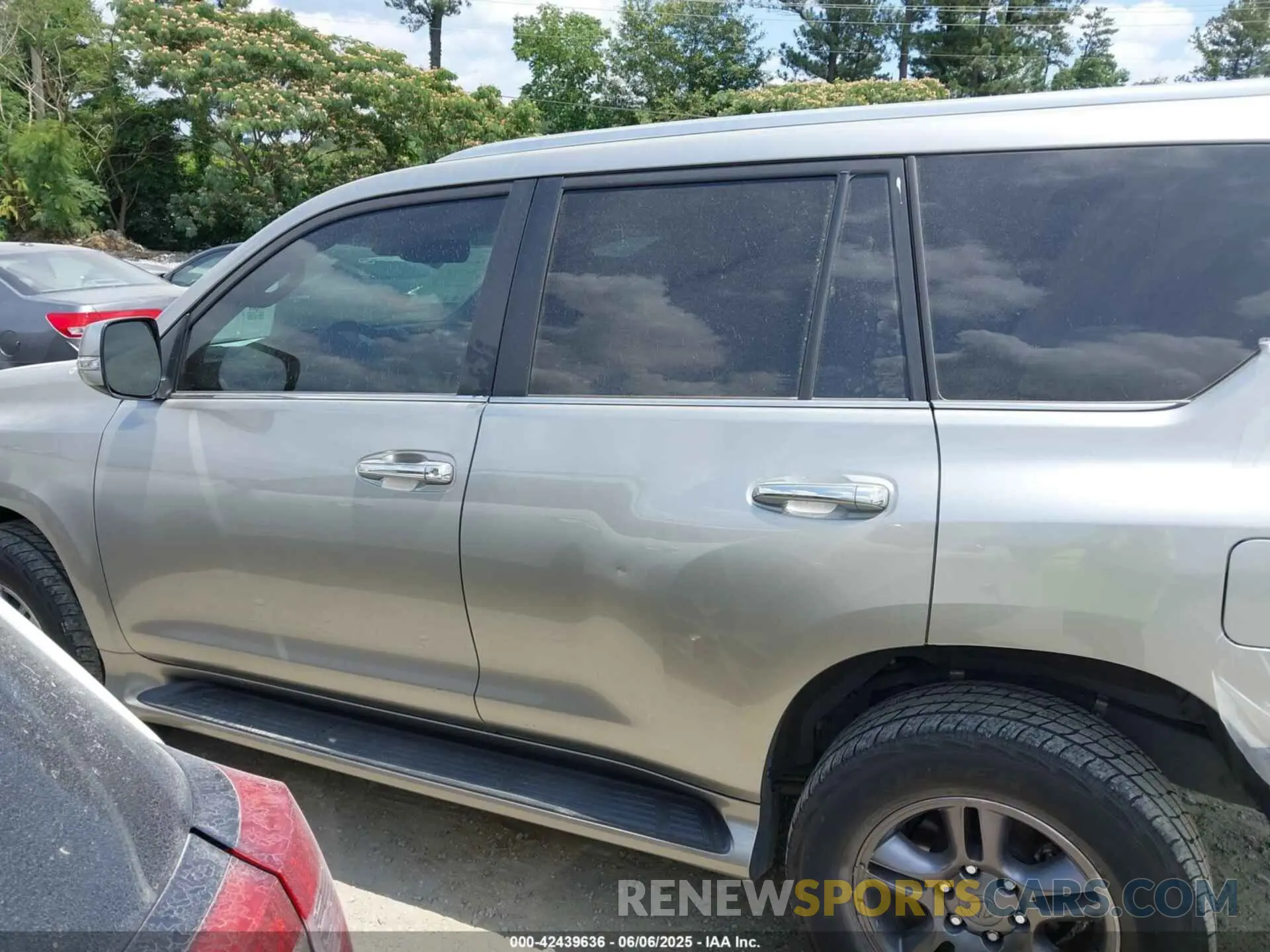 14 Photograph of a damaged car JTJAM7BX7M5298256 LEXUS GX 460 2021