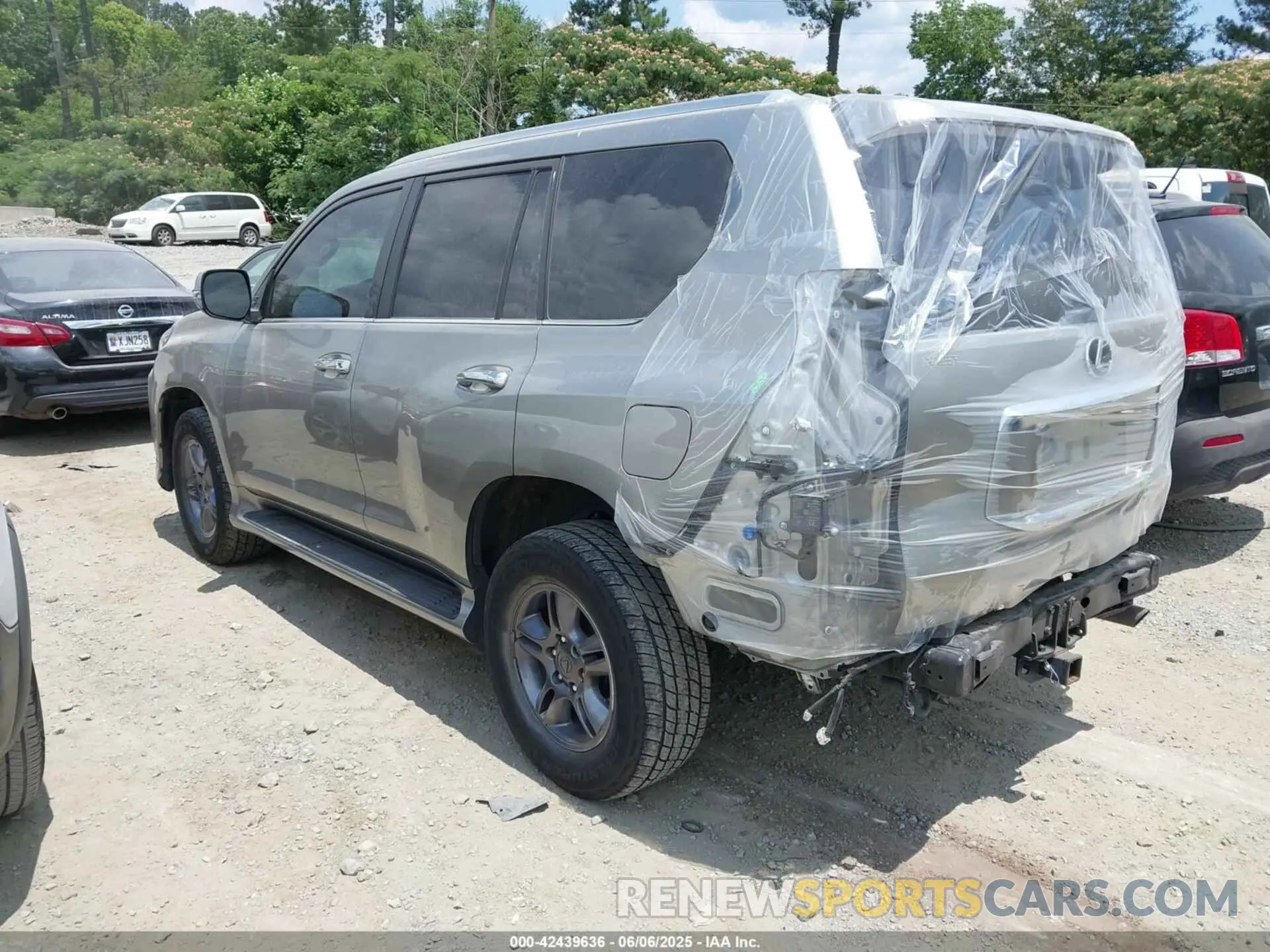 3 Photograph of a damaged car JTJAM7BX7M5298256 LEXUS GX 460 2021