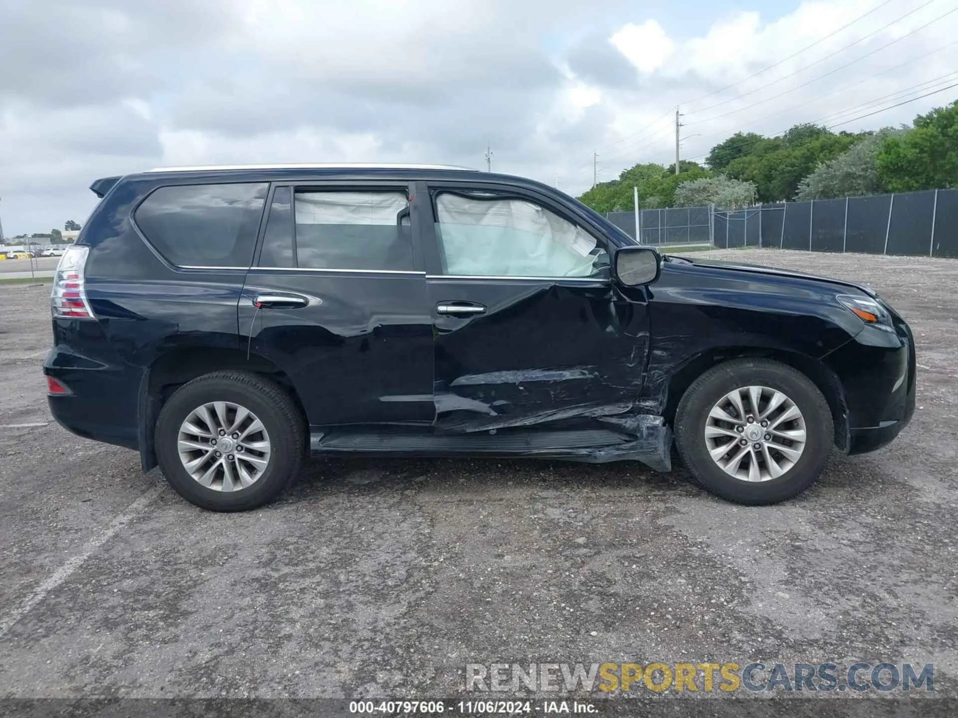 13 Photograph of a damaged car JTJAM7BX8M5277173 LEXUS GX 460 2021