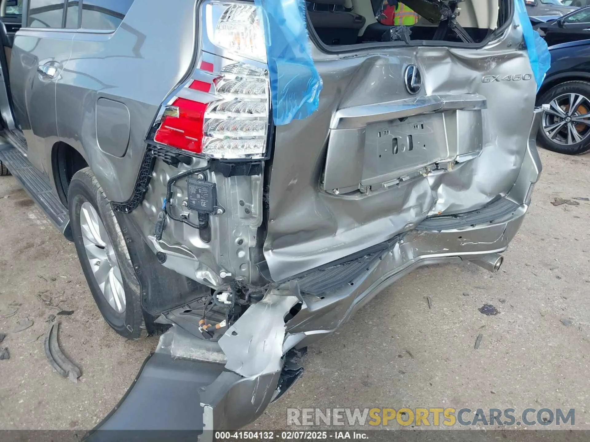 6 Photograph of a damaged car JTJAM7BX0N5325072 LEXUS GX 460 2022