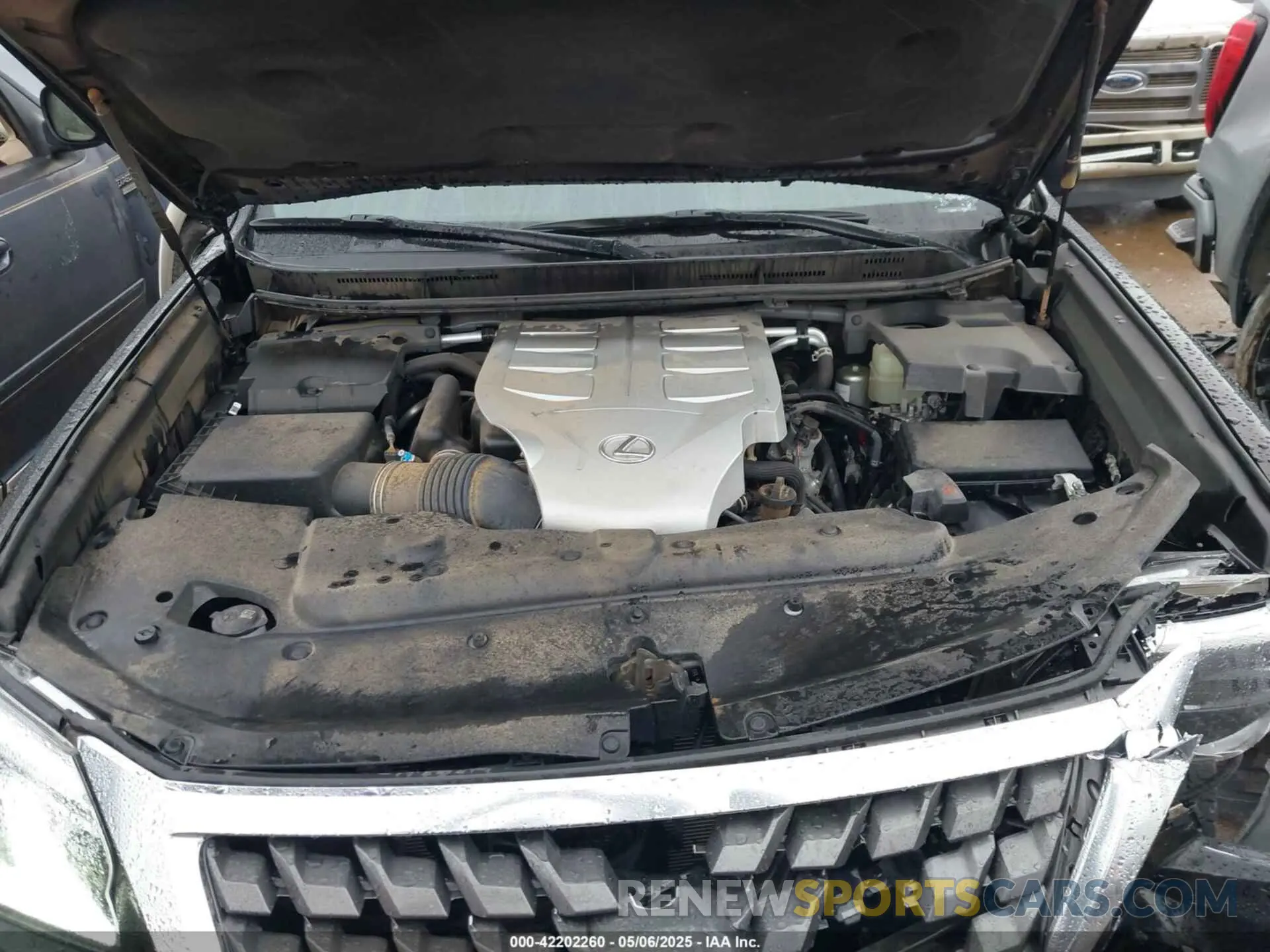 10 Photograph of a damaged car JTJAM7BX4N5319498 LEXUS GX 460 2022