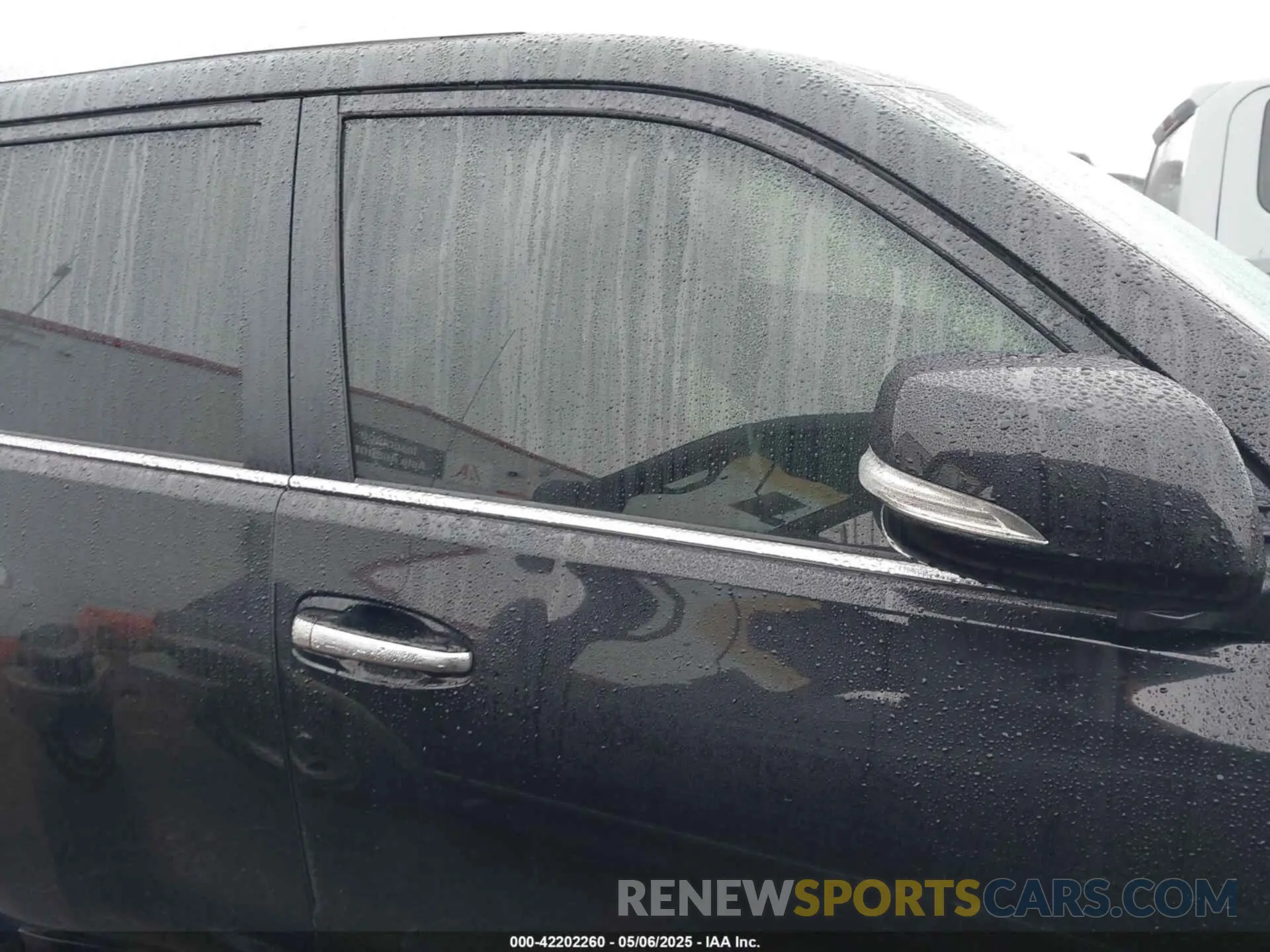 13 Photograph of a damaged car JTJAM7BX4N5319498 LEXUS GX 460 2022