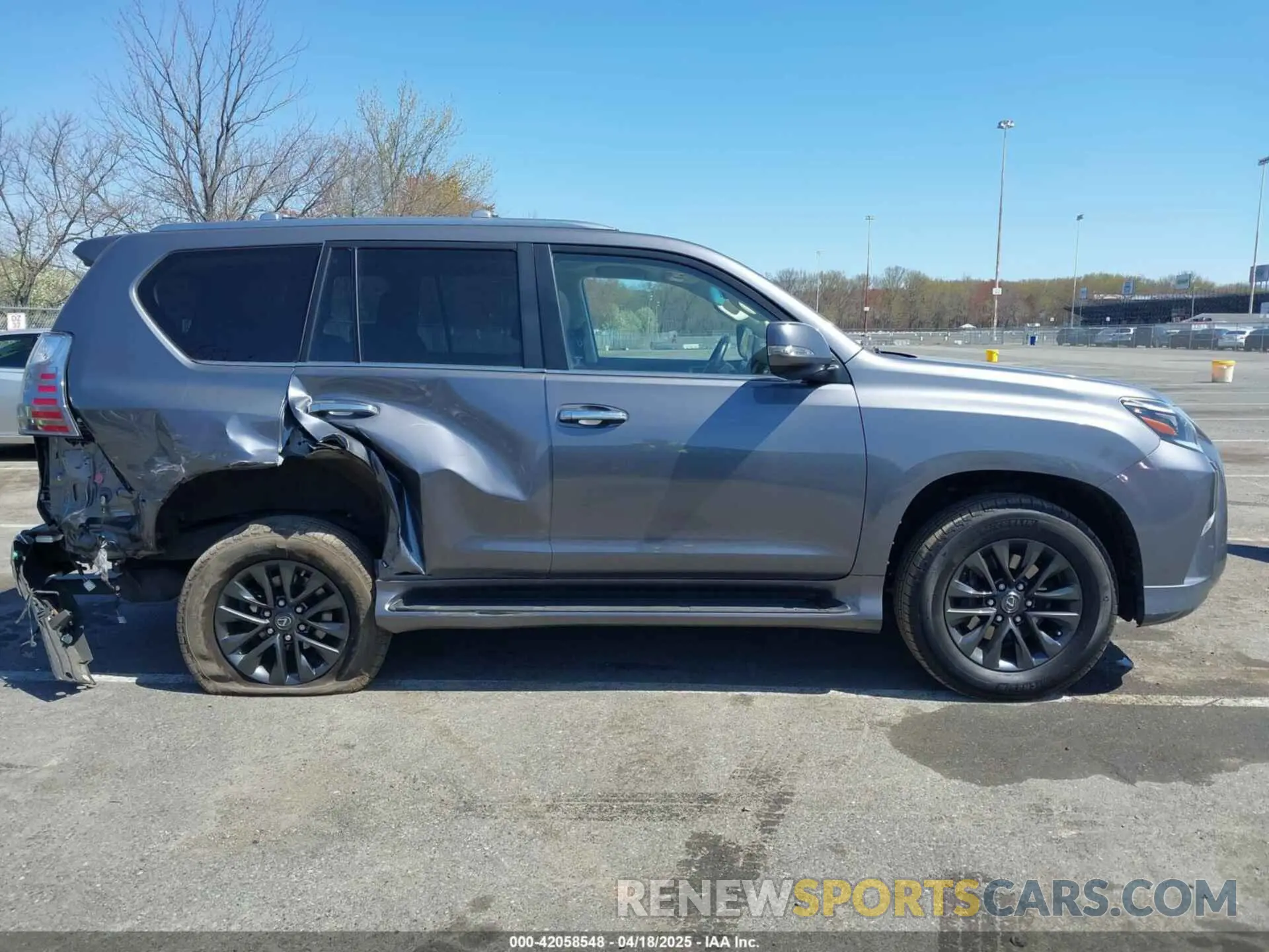 13 Photograph of a damaged car JTJAM7BX8N5328897 LEXUS GX 460 2022
