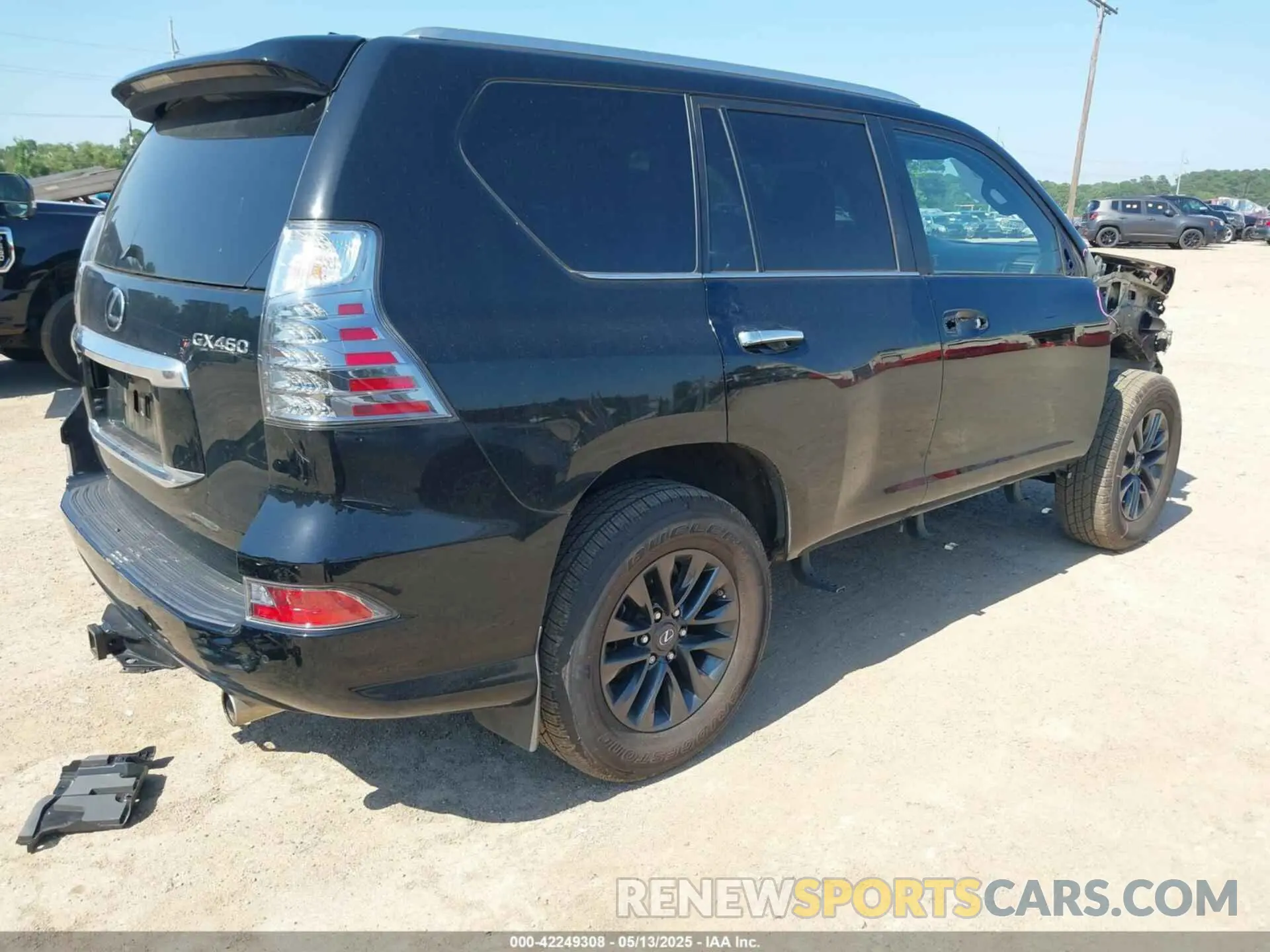 4 Photograph of a damaged car JTJAM7BX9N5306908 LEXUS GX 460 2022