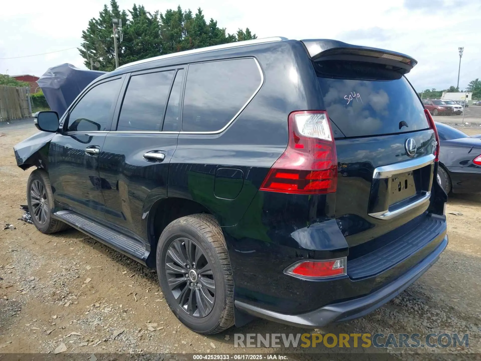 3 Photograph of a damaged car JTJGM7BX1N5321302 LEXUS GX 460 2022