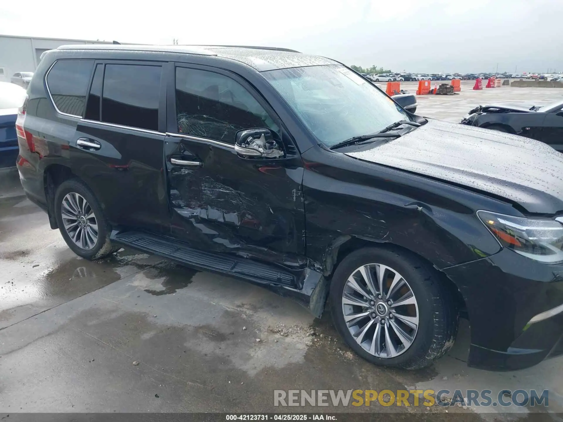 6 Photograph of a damaged car JTJGM7BX9N5307633 LEXUS GX 460 2022