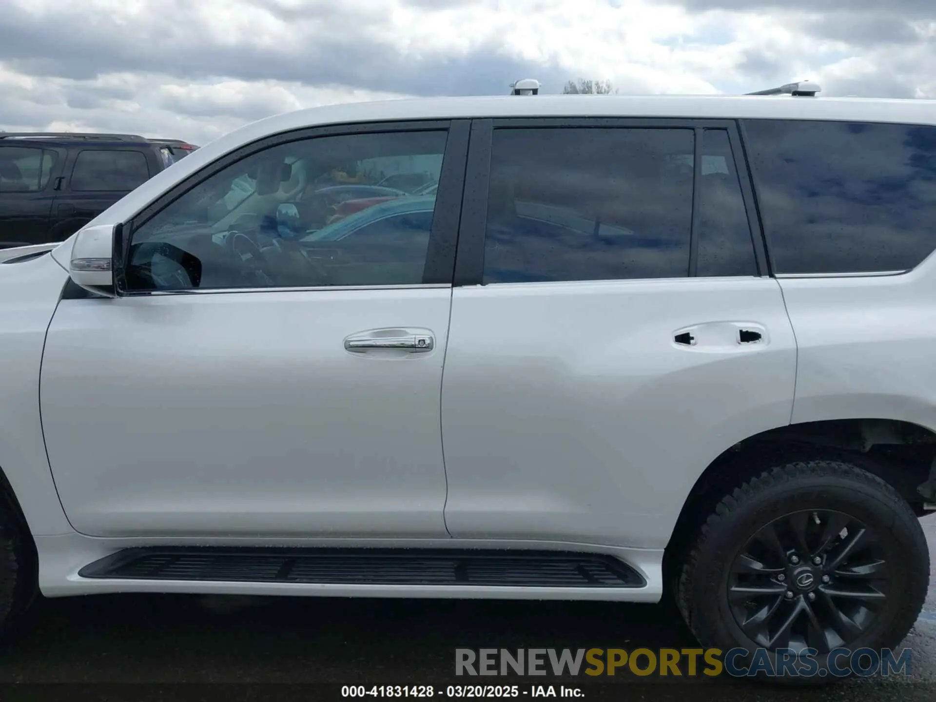 14 Photograph of a damaged car JTJAM7BX9P5353956 LEXUS GX 460 2023