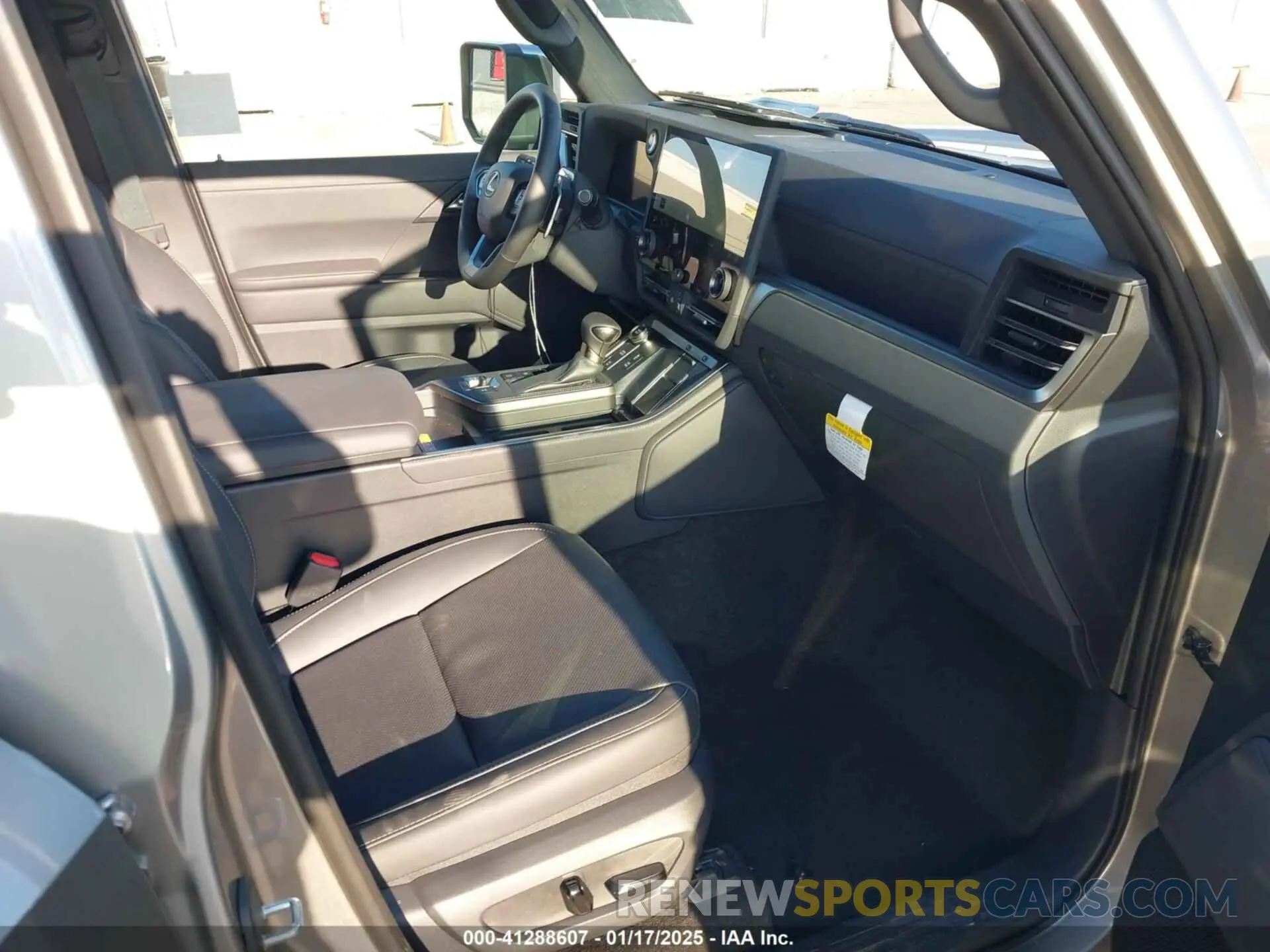 5 Photograph of a damaged car JTJTBCDX5R5025053 LEXUS GX 550 2024