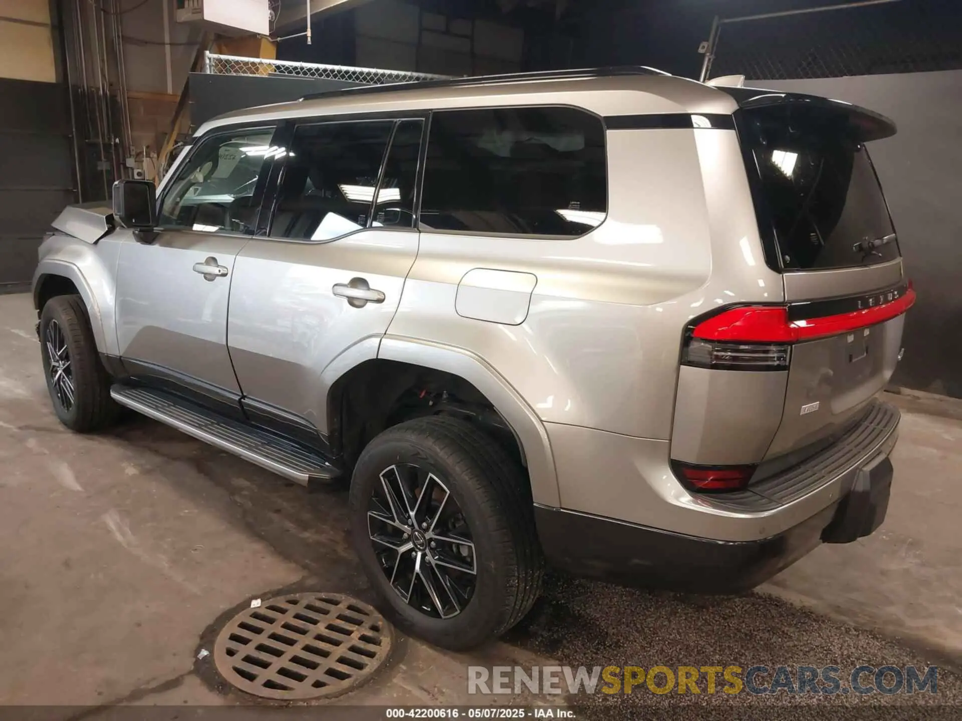 3 Photograph of a damaged car JTJTBCDX7R5024633 LEXUS GX 550 2024