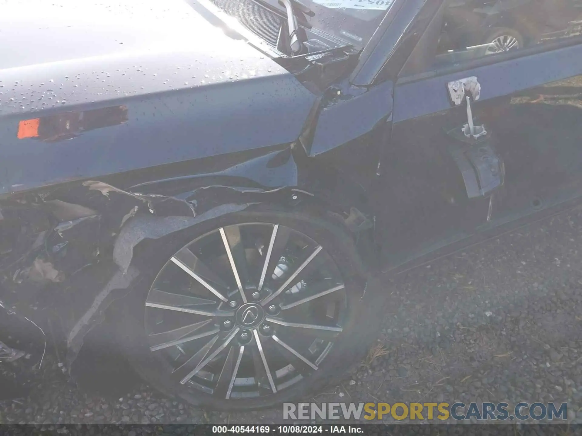 18 Photograph of a damaged car JTJVBCDX1R5016827 LEXUS GX 550 2024