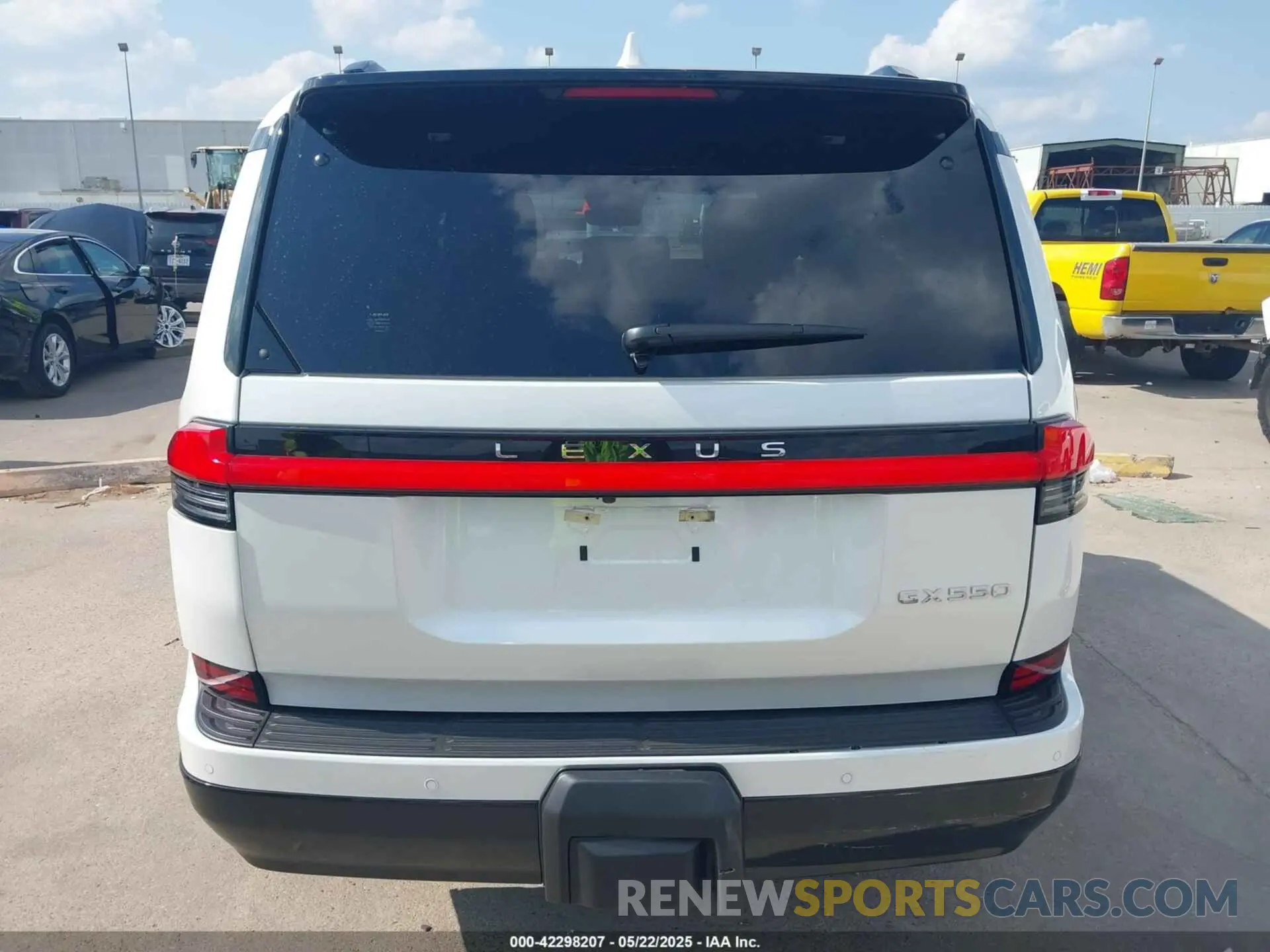 17 Photograph of a damaged car JTJVBCDX3R5013010 LEXUS GX 550 2024
