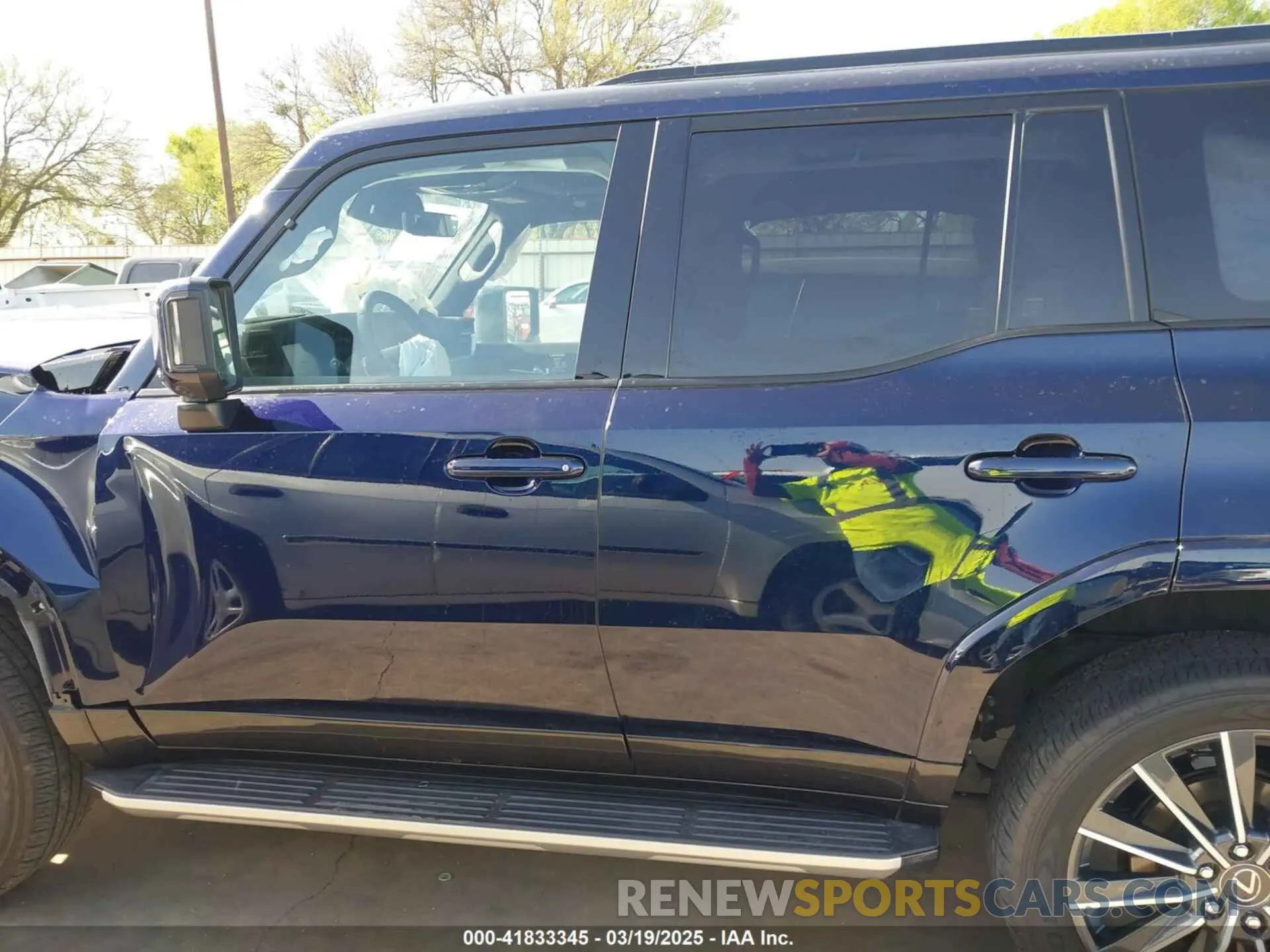 15 Photograph of a damaged car JTJVBCDX7R5009977 LEXUS GX 550 2024