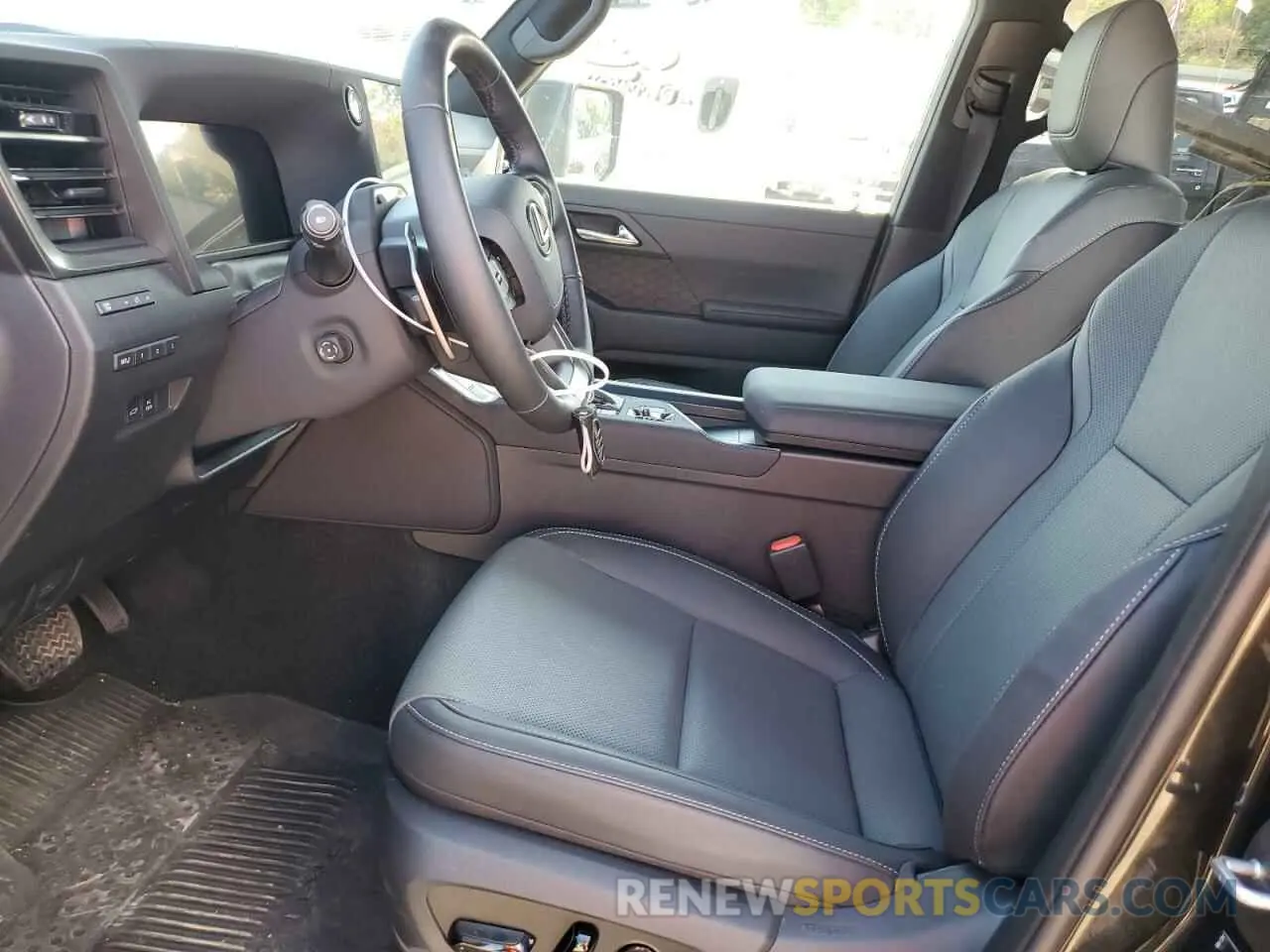 7 Photograph of a damaged car JTJTBCDX1R5013319 LEXUS GX 550 PRE 2024