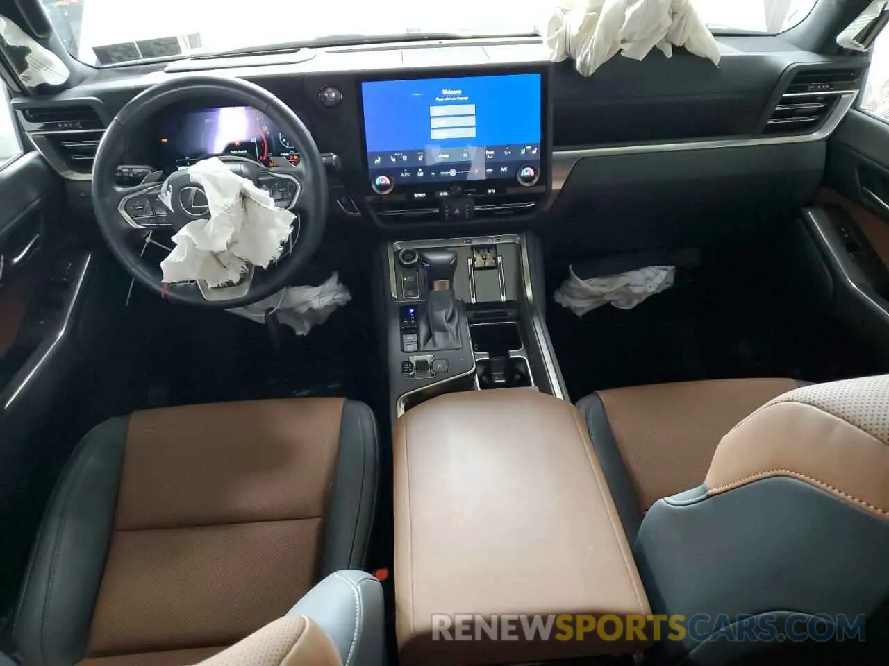 8 Photograph of a damaged car JTJTBCDXXR5023847 LEXUS GX 550 PRE 2024