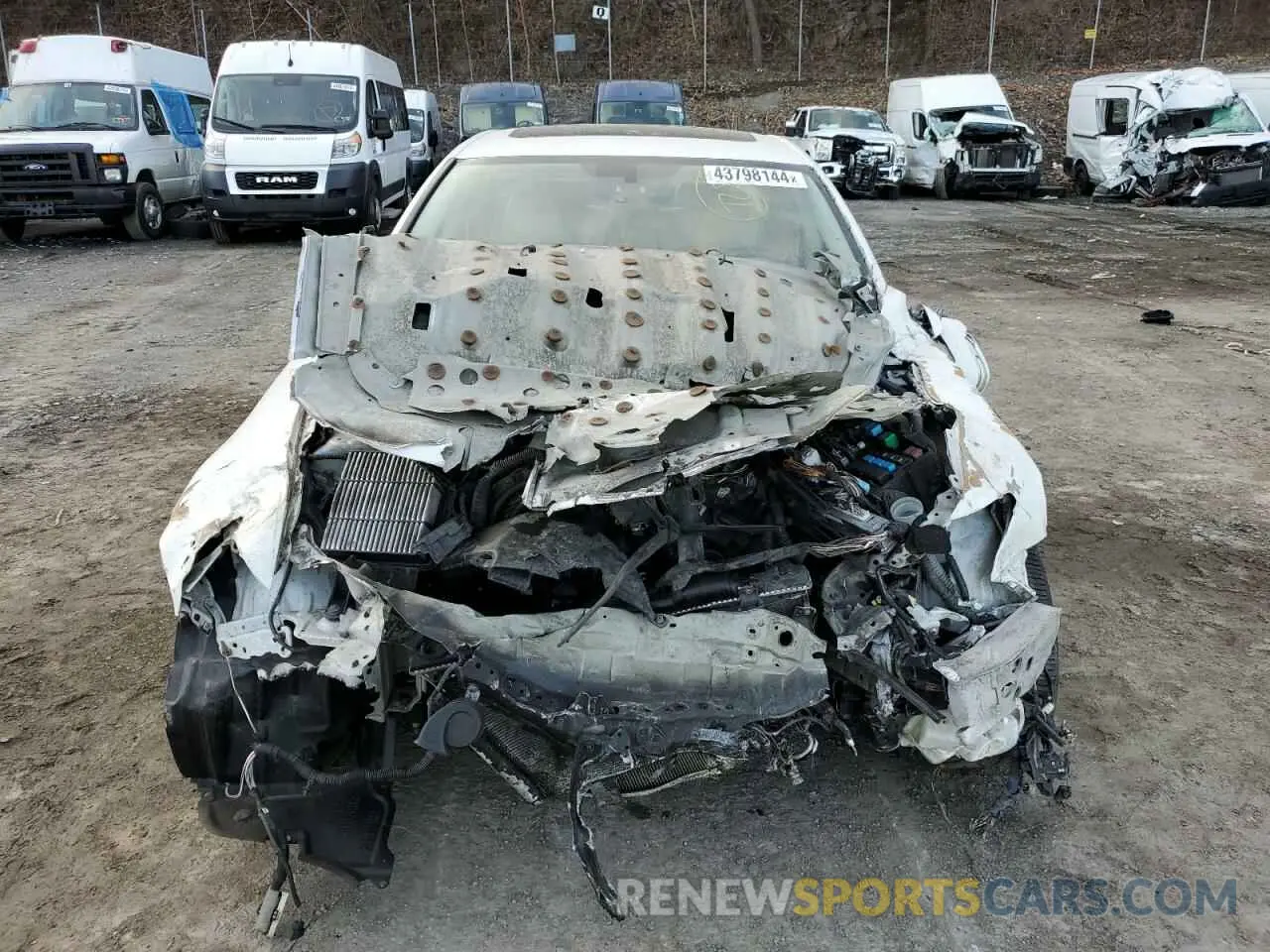 5 Photograph of a damaged car JTHCF5C2XC5060329 LEXUS IS 2012