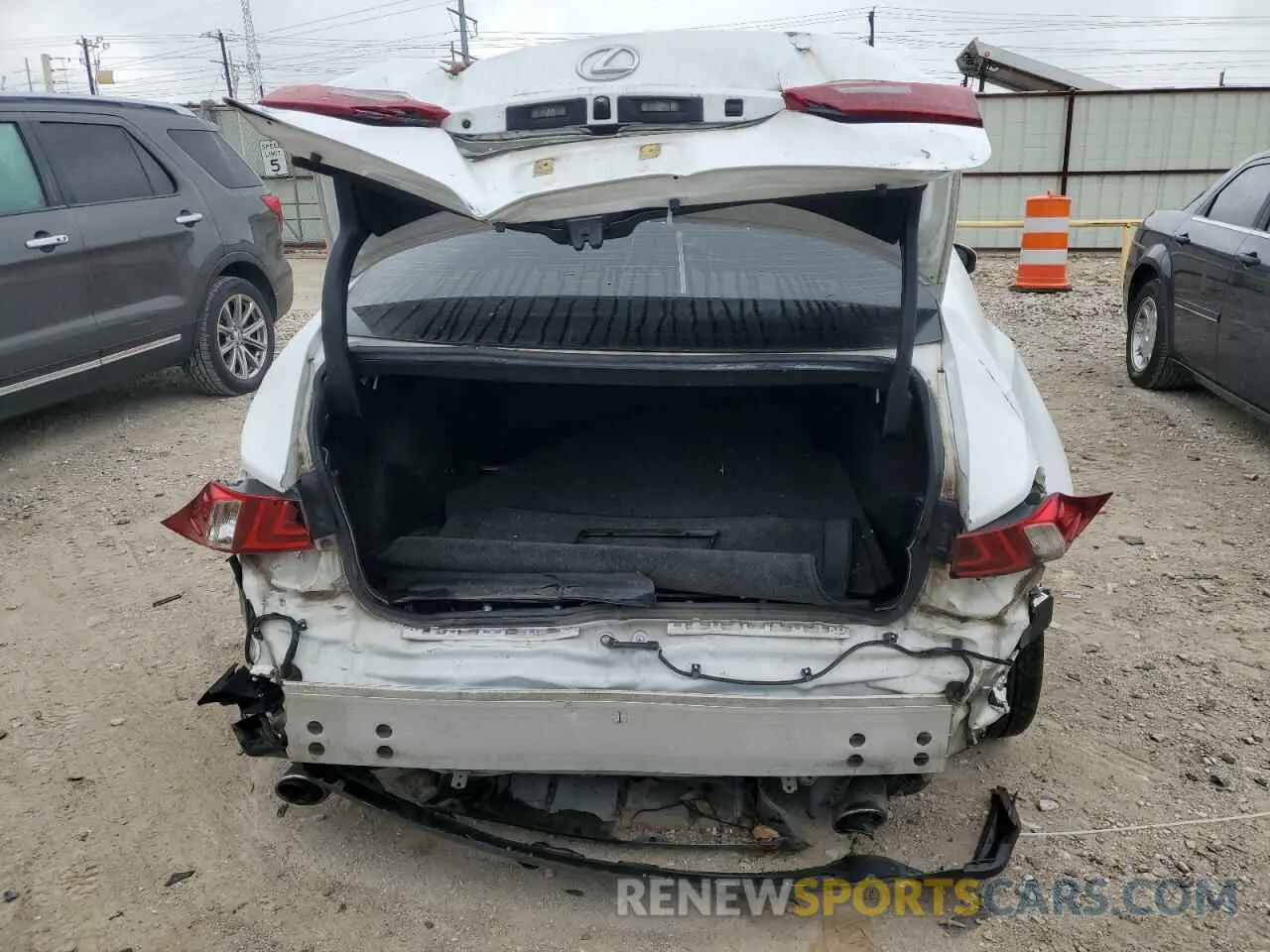 6 Photograph of a damaged car JTHBF1D20F5058211 LEXUS IS 2015