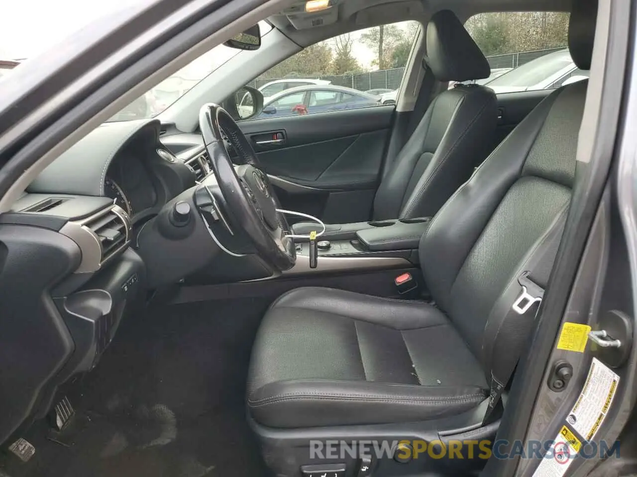 7 Photograph of a damaged car JTHCF1D26F5029011 LEXUS IS 2015