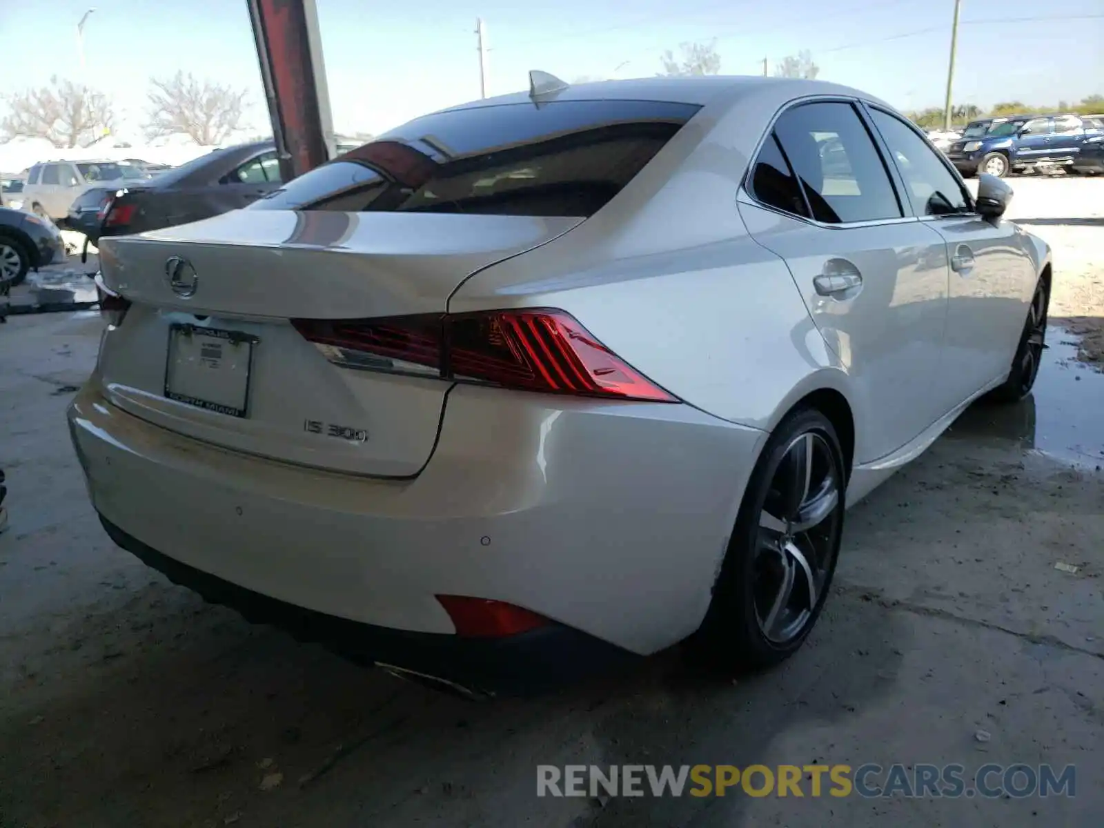 4 Photograph of a damaged car JTHBA1D20K5088284 LEXUS IS 2019