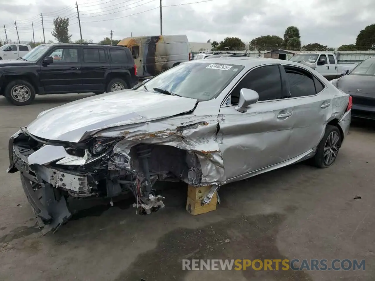 1 Photograph of a damaged car JTHBA1D20K5094330 LEXUS IS 2019