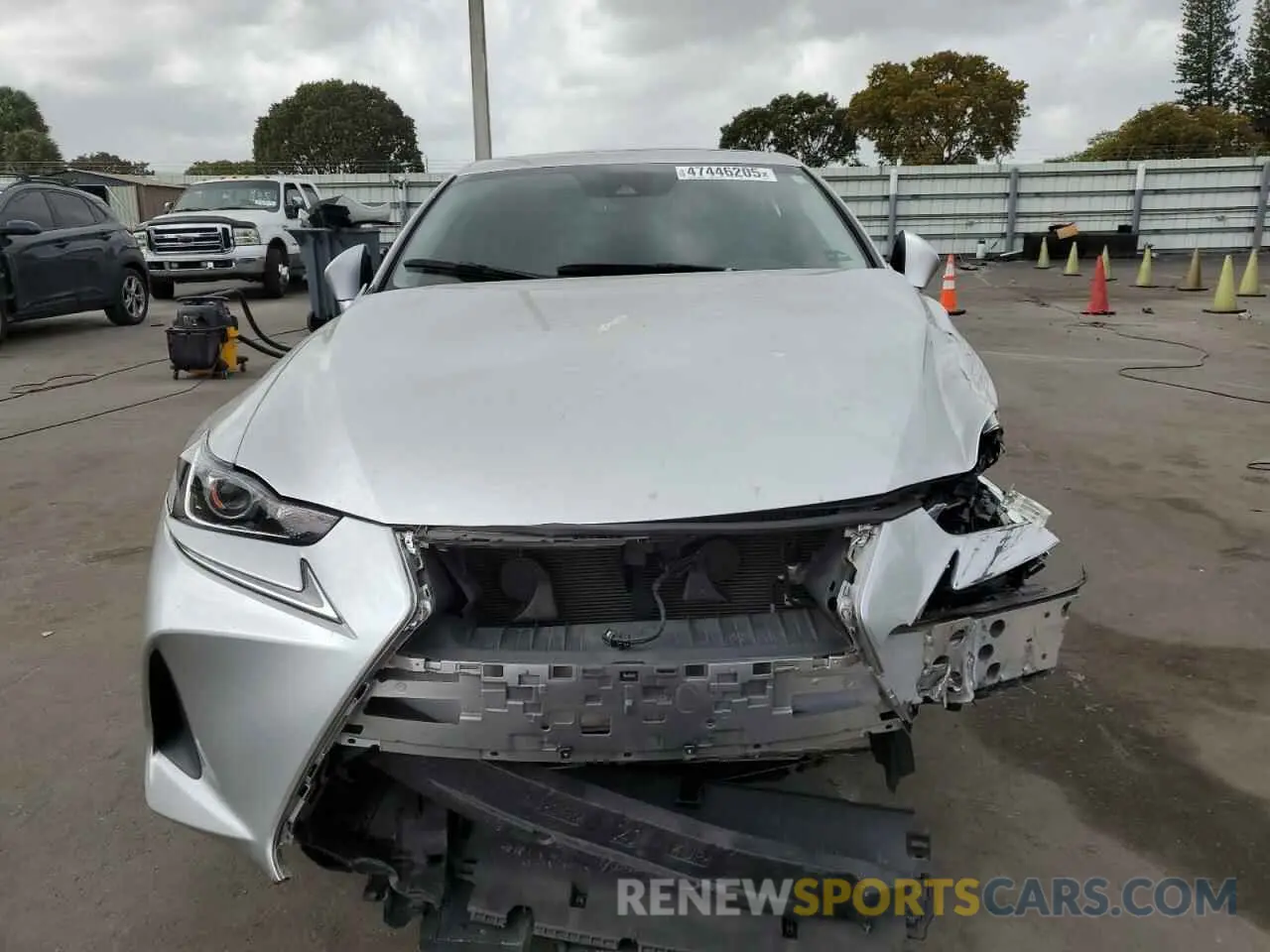 5 Photograph of a damaged car JTHBA1D20K5094330 LEXUS IS 2019