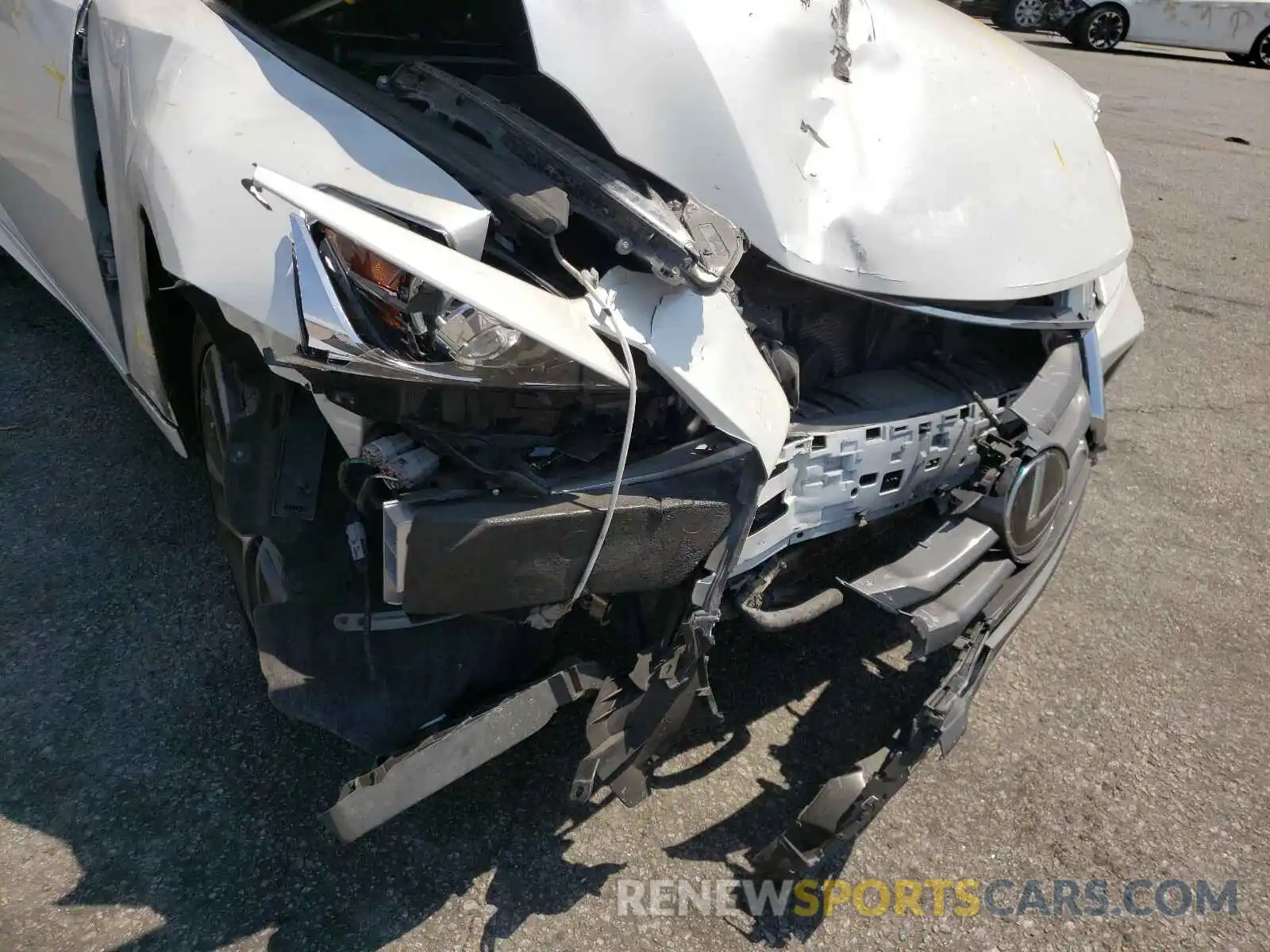 9 Photograph of a damaged car JTHBA1D22K5089517 LEXUS IS 2019