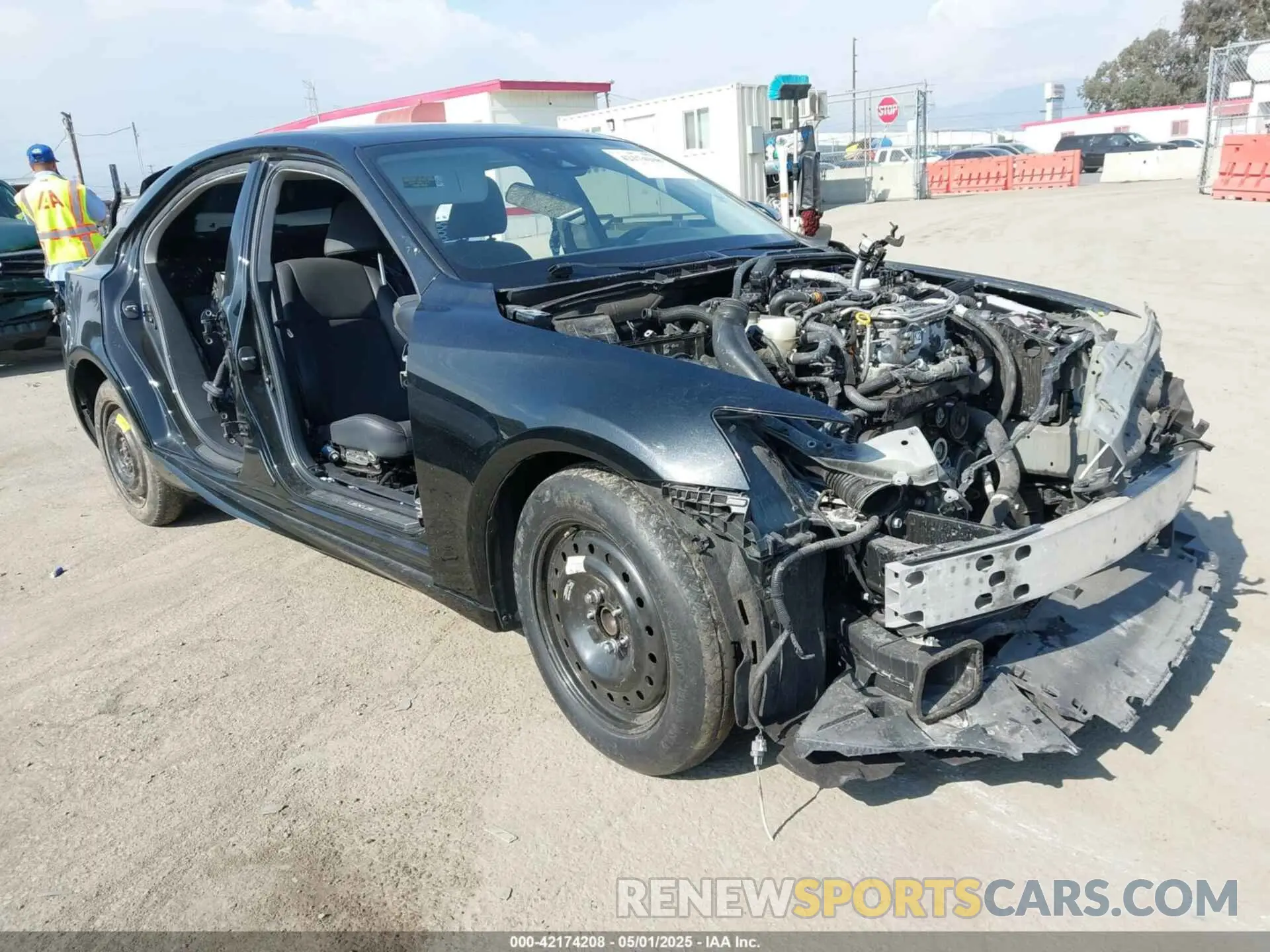 1 Photograph of a damaged car JTHBA1D24K5097117 LEXUS IS 2019