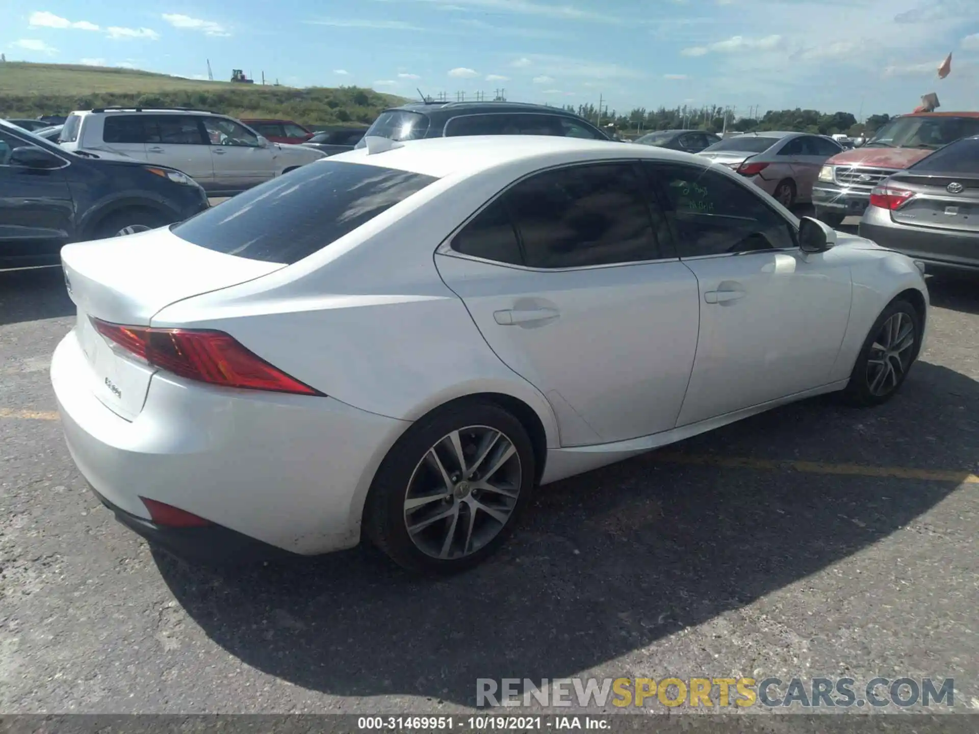 4 Photograph of a damaged car JTHBA1D26K5100566 LEXUS IS 2019