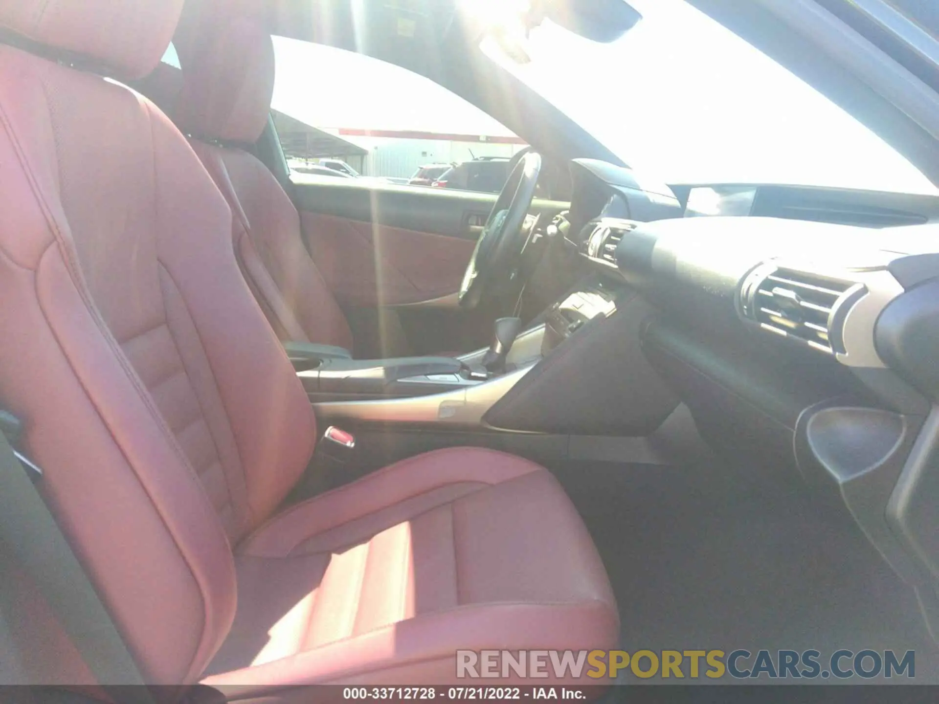5 Photograph of a damaged car JTHBZ1D22K5034039 LEXUS IS 2019