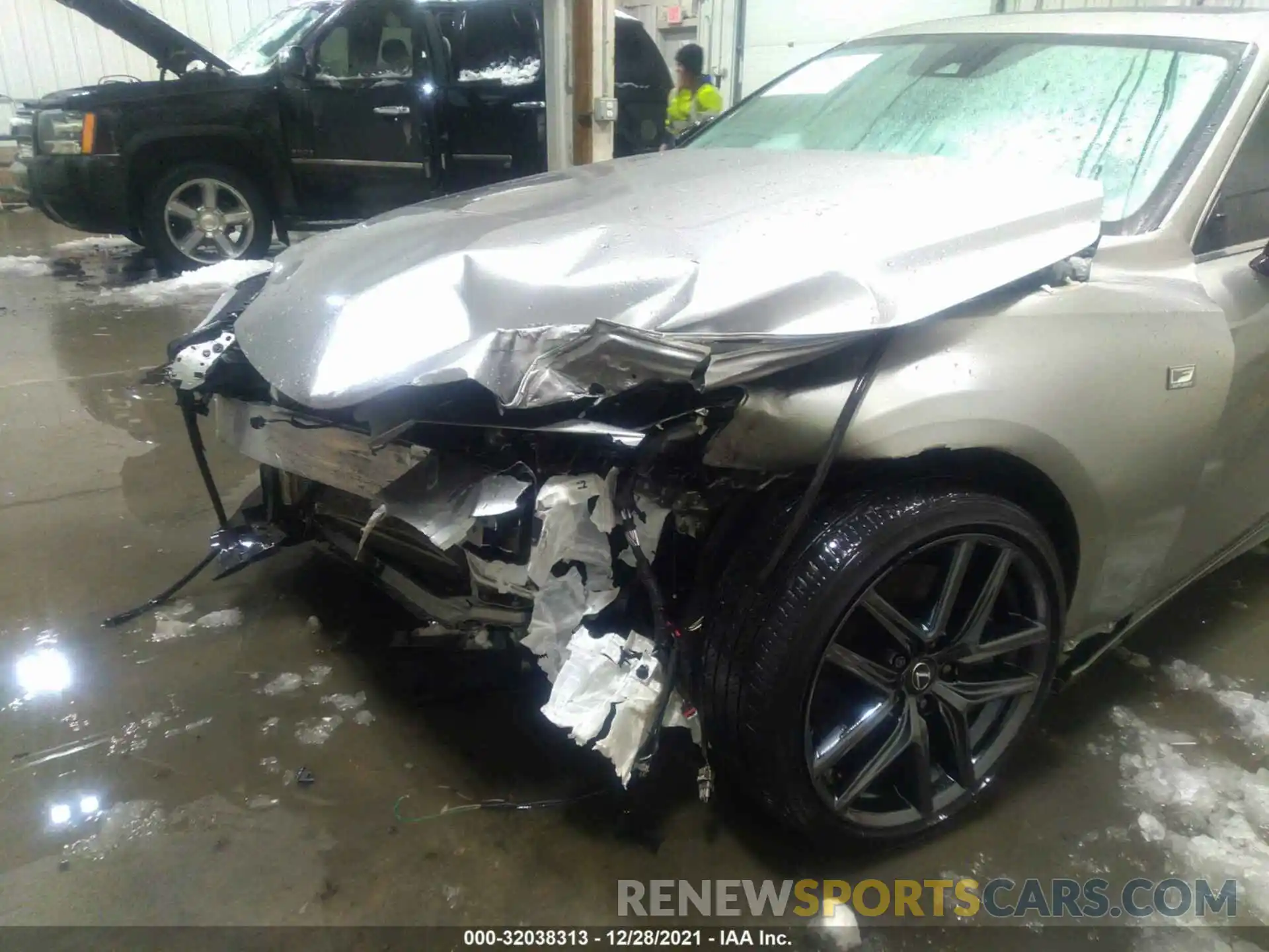 6 Photograph of a damaged car JTHC81D21K5038154 LEXUS IS 2019