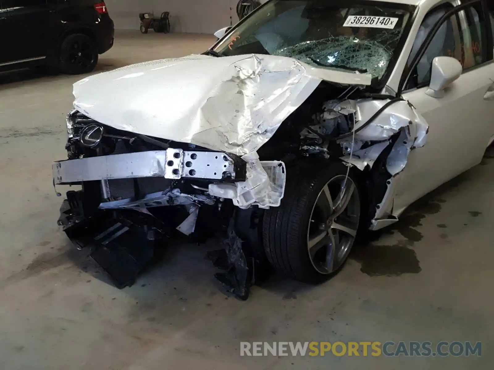 9 Photograph of a damaged car JTHC81D22K5038602 LEXUS IS 2019