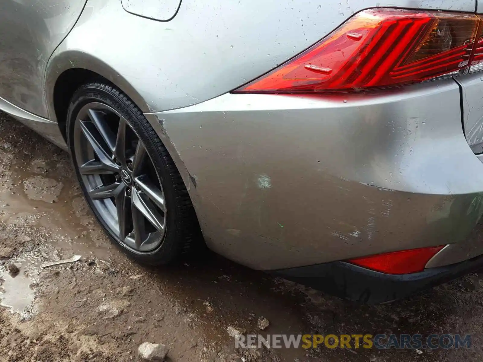 9 Photograph of a damaged car JTHC81D29K5034112 LEXUS IS 2019