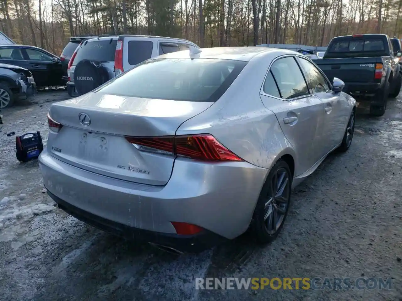 4 Photograph of a damaged car JTHC81D29K5037589 LEXUS IS 2019