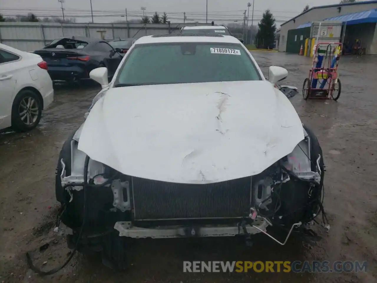 5 Photograph of a damaged car JTHA81F26L5040911 LEXUS IS 2020