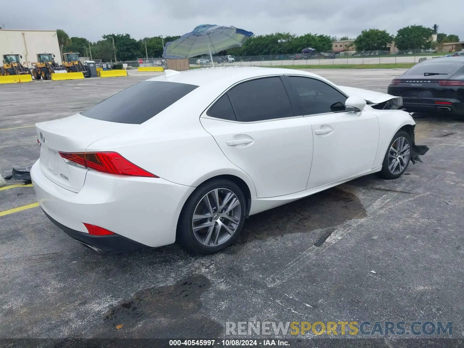 4 Photograph of a damaged car JTHAA1D25L5105769 LEXUS IS 2020