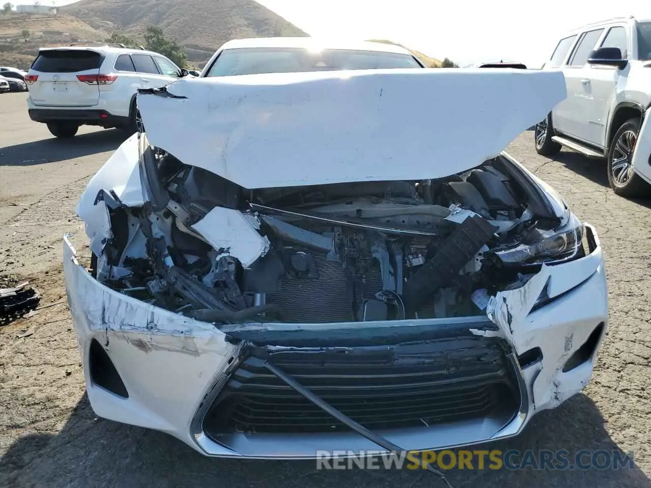 5 Photograph of a damaged car JTHDA1D26L5106278 LEXUS IS 2020