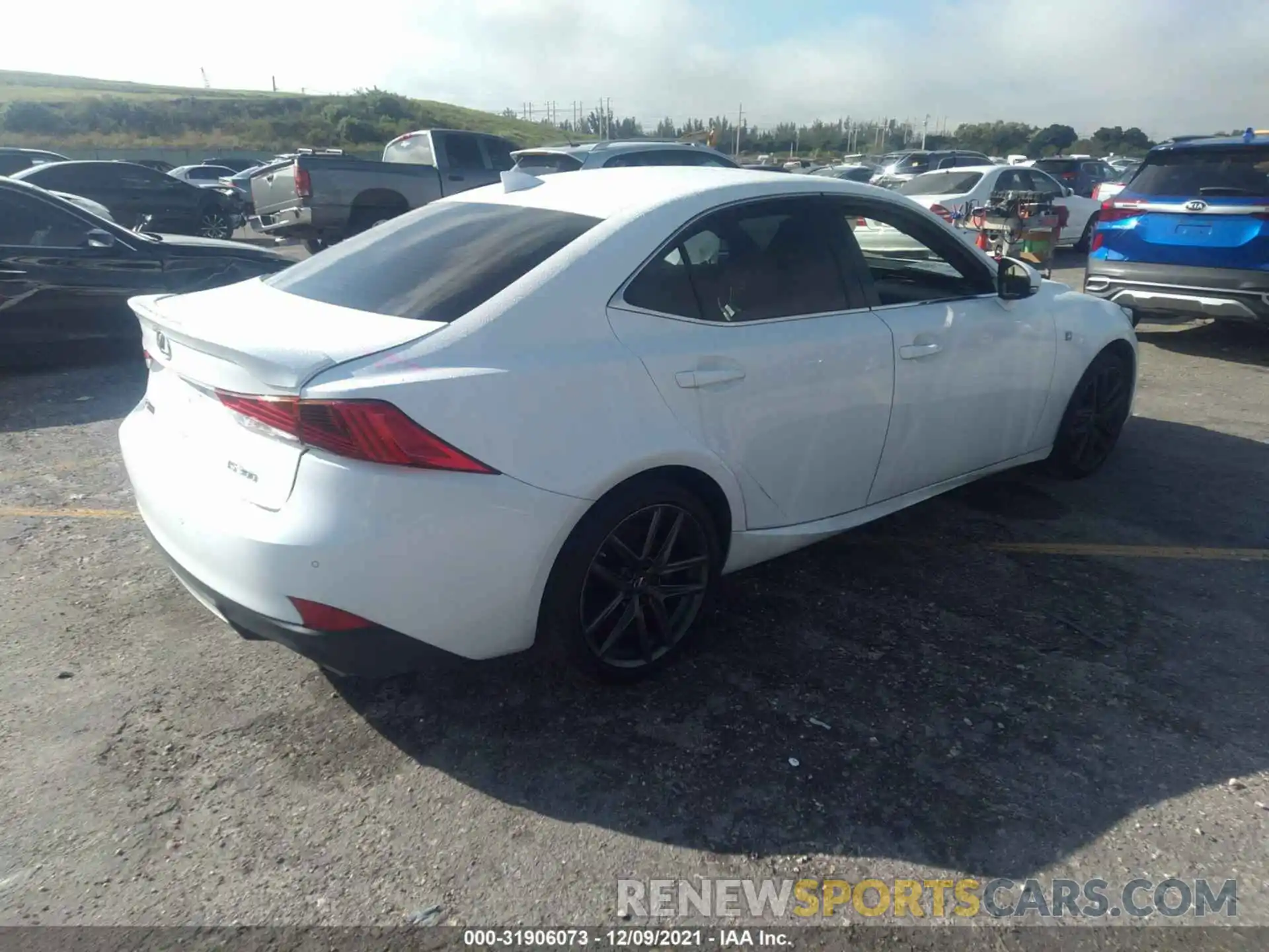 4 Photograph of a damaged car JTHGA1D22L5103522 LEXUS IS 2020