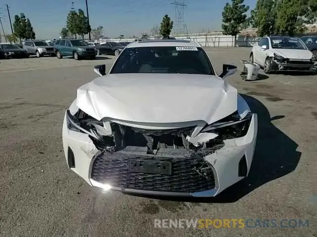 11 Photograph of a damaged car JTHCA1D29M5115392 LEXUS IS 2021