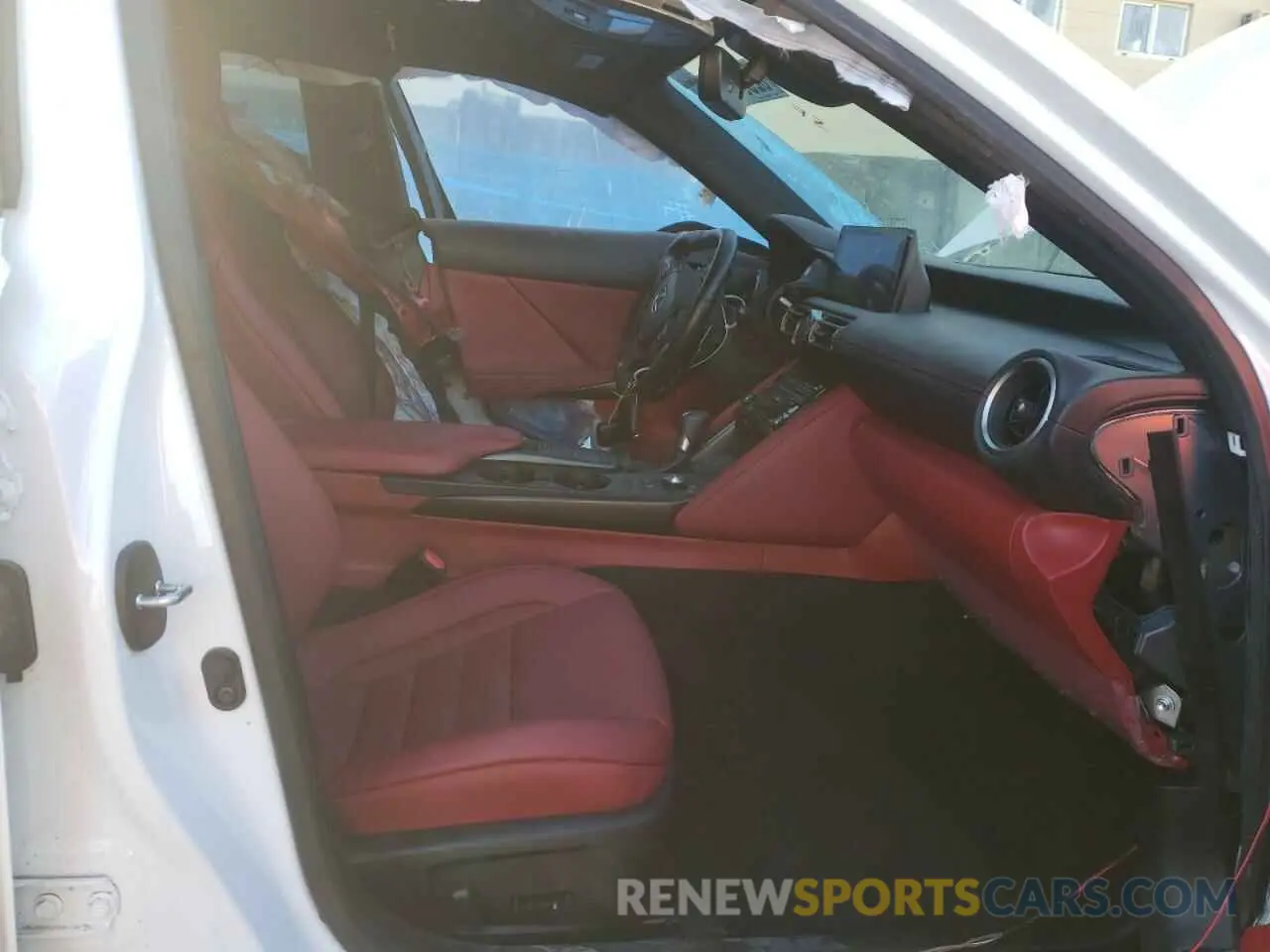 5 Photograph of a damaged car JTHGZ1B24M5043806 LEXUS IS 2021