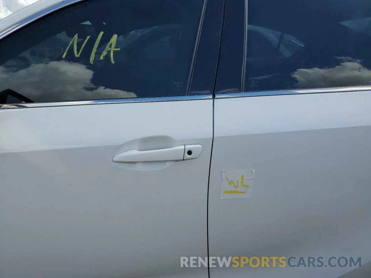 9 Photograph of a damaged car JTHGZ1B24N5051020 LEXUS IS 2022