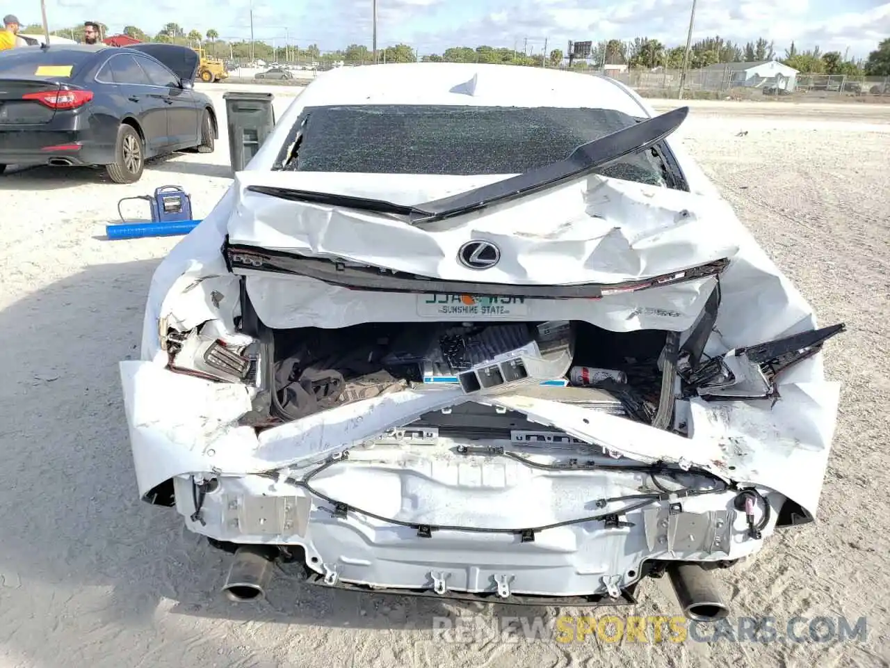 9 Photograph of a damaged car JTHGZ1B29N5050154 LEXUS IS 2022