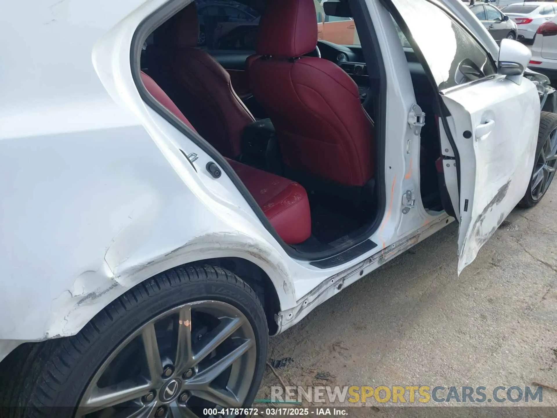 19 Photograph of a damaged car JTHBA1D20K5085529 LEXUS IS 300 2019