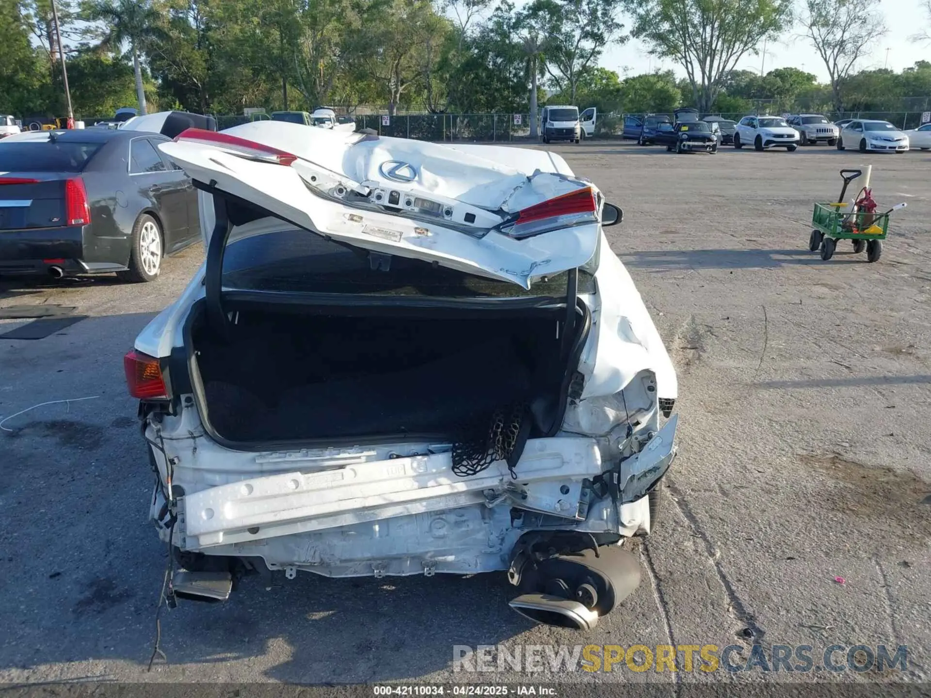 17 Photograph of a damaged car JTHBA1D21K5093168 LEXUS IS 300 2019