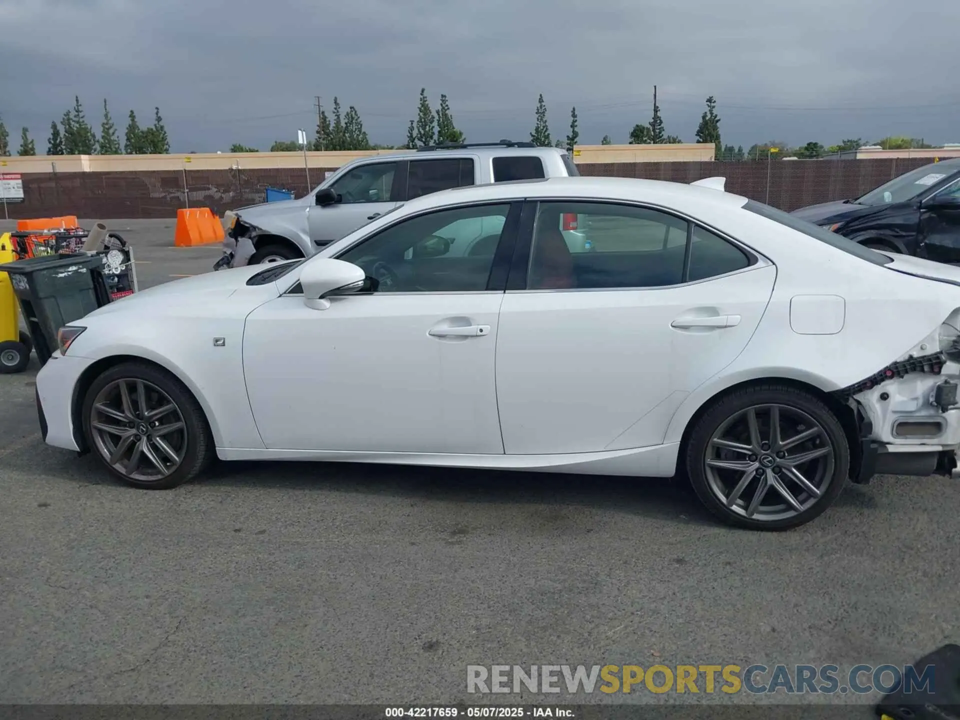 14 Photograph of a damaged car JTHBA1D28K5099436 LEXUS IS 300 2019
