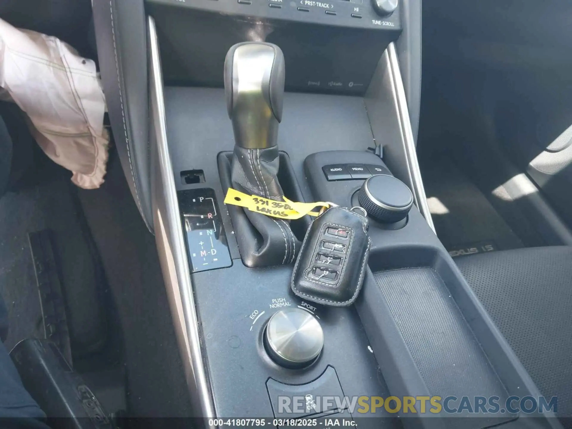 11 Photograph of a damaged car JTHBA1D29K5093953 LEXUS IS 300 2019