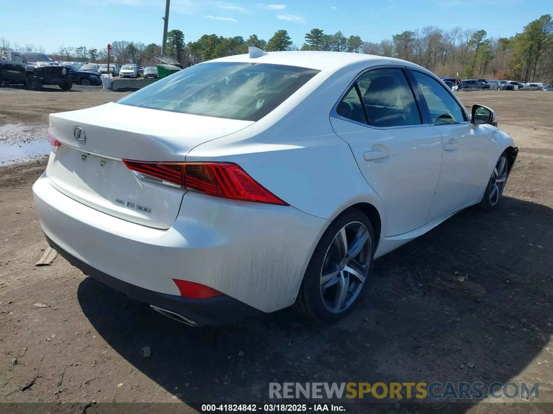 4 Photograph of a damaged car JTHC81D23K5040018 LEXUS IS 300 2019